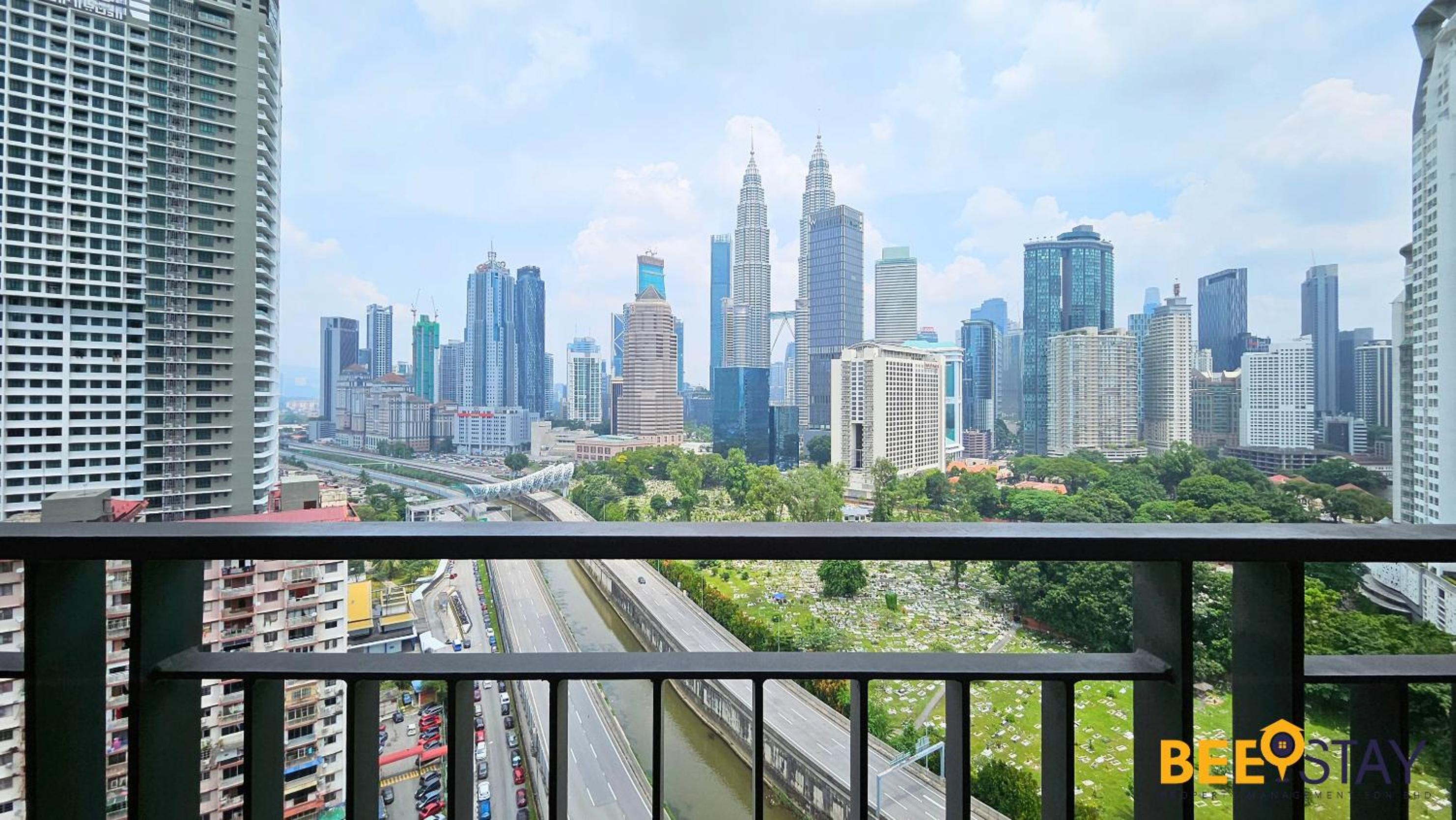 Balcony KLCC View Kampung Baru Luxurious