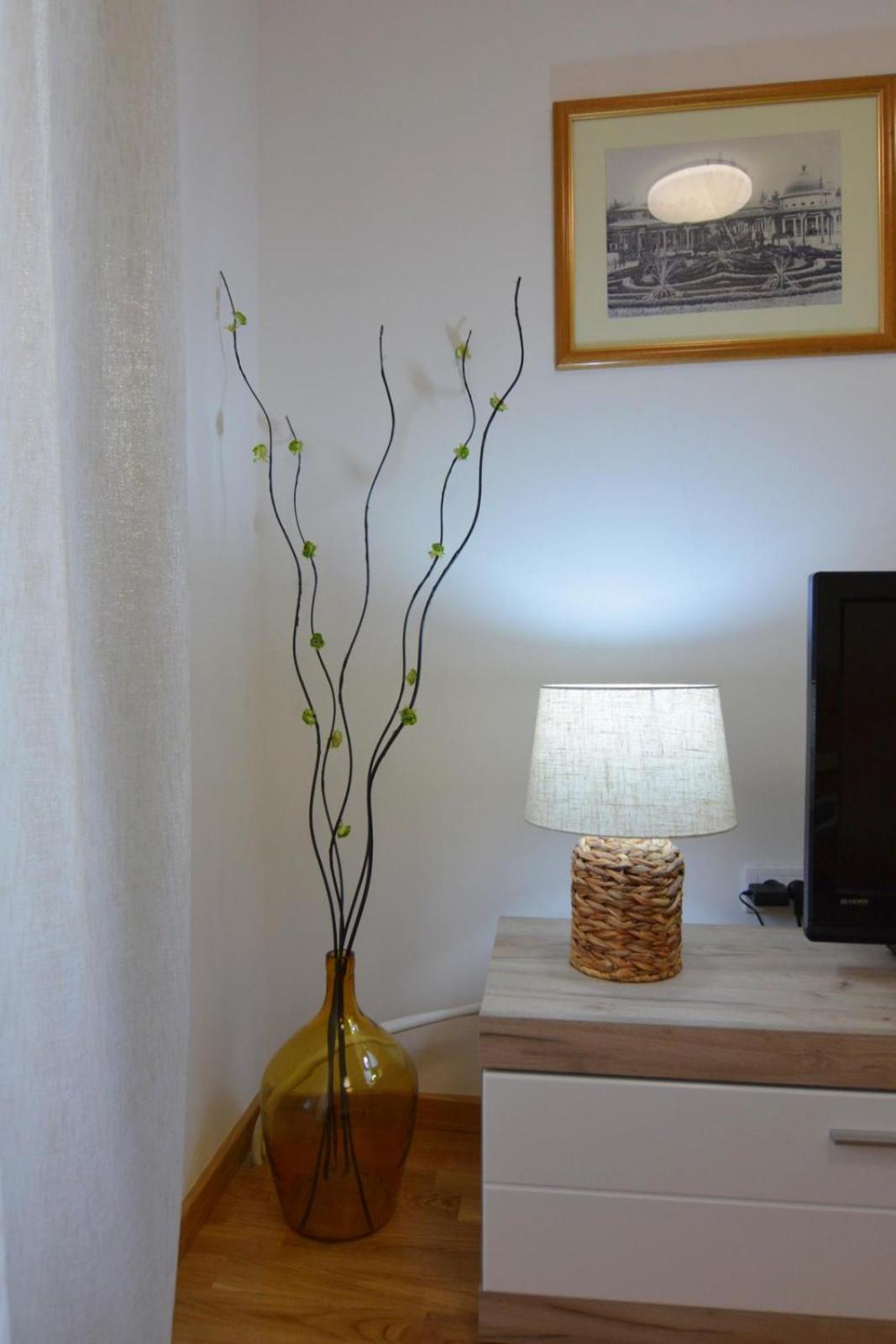 Studio apartman Sara