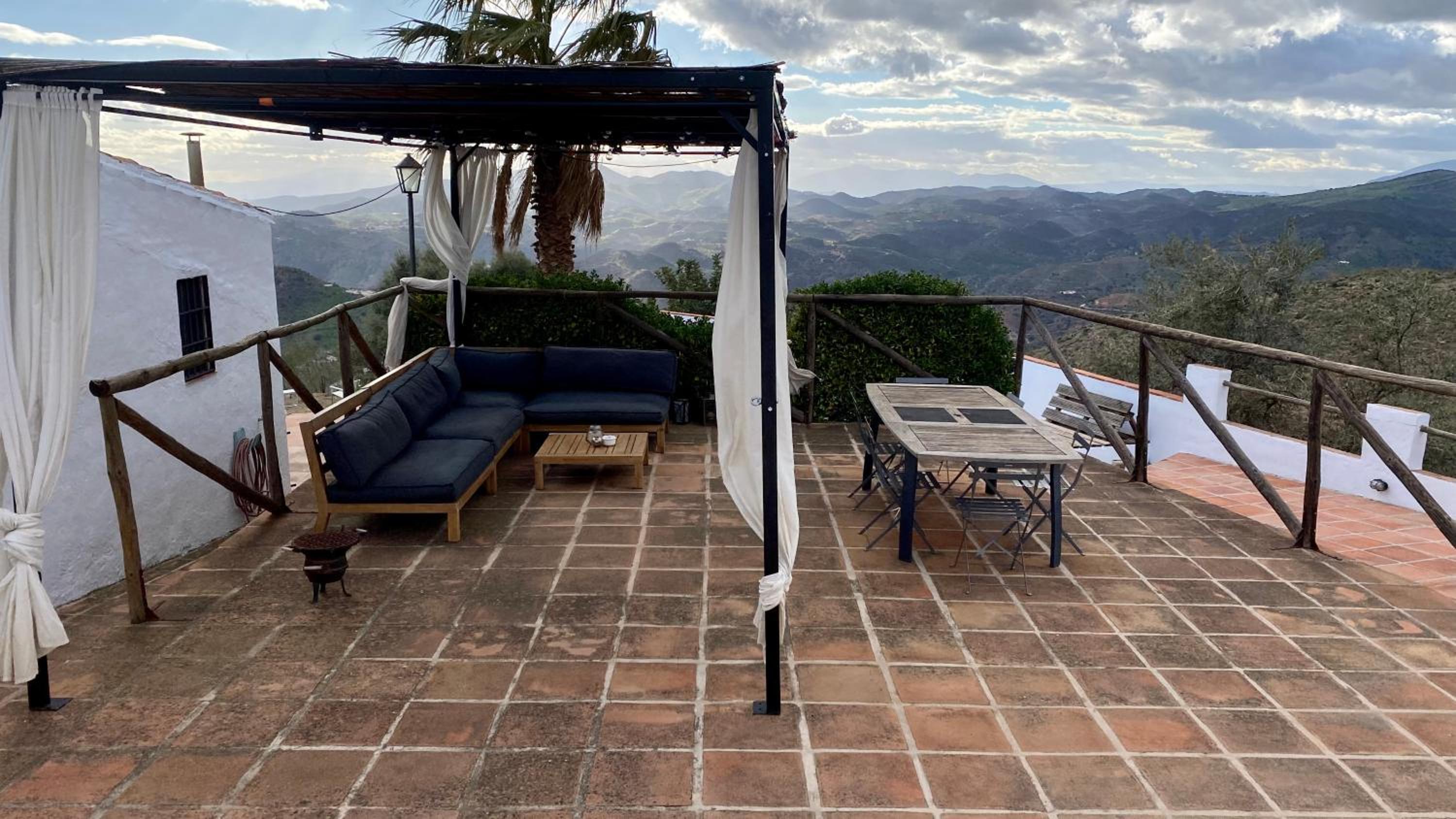 El Cielo, Cortijo en el corazón de las montañas