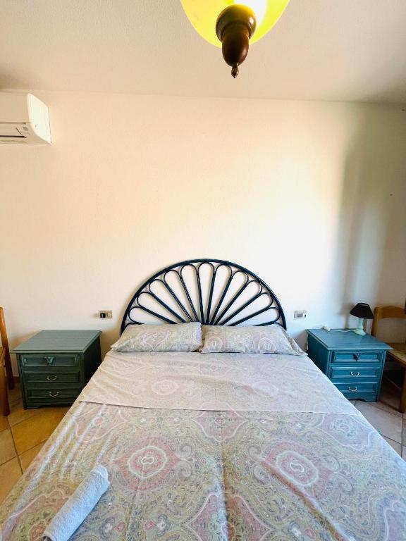 Apartamento Budoni Centro terraza Budoni Italia — hotel room