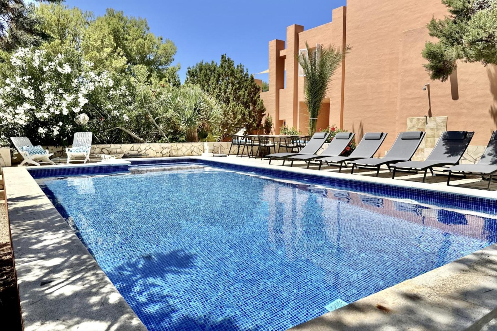 Villa with pool Calo den Real