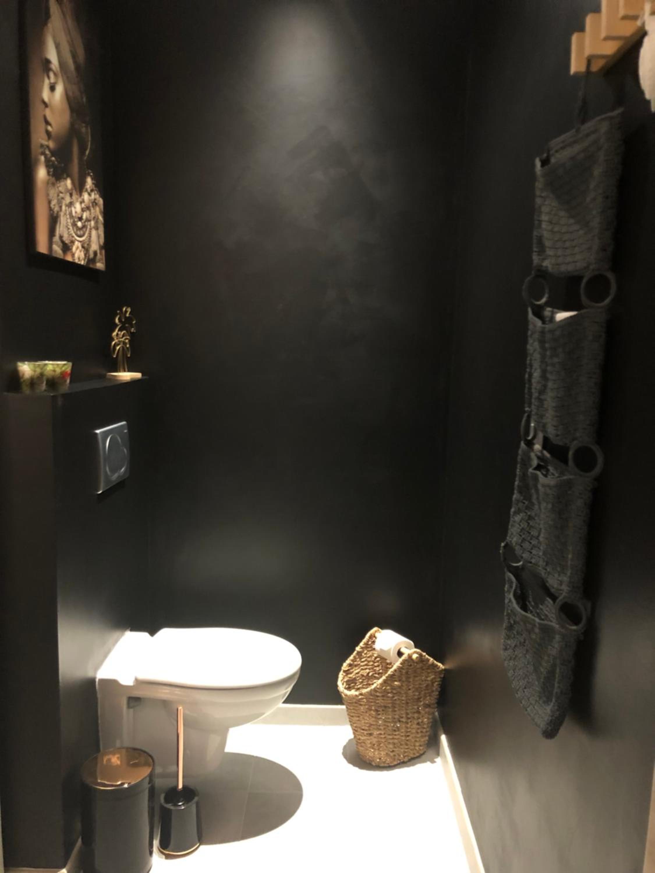 Selemo B&B - Business and leisure - guestroom with private entrance - ensuite bathroom - free parking