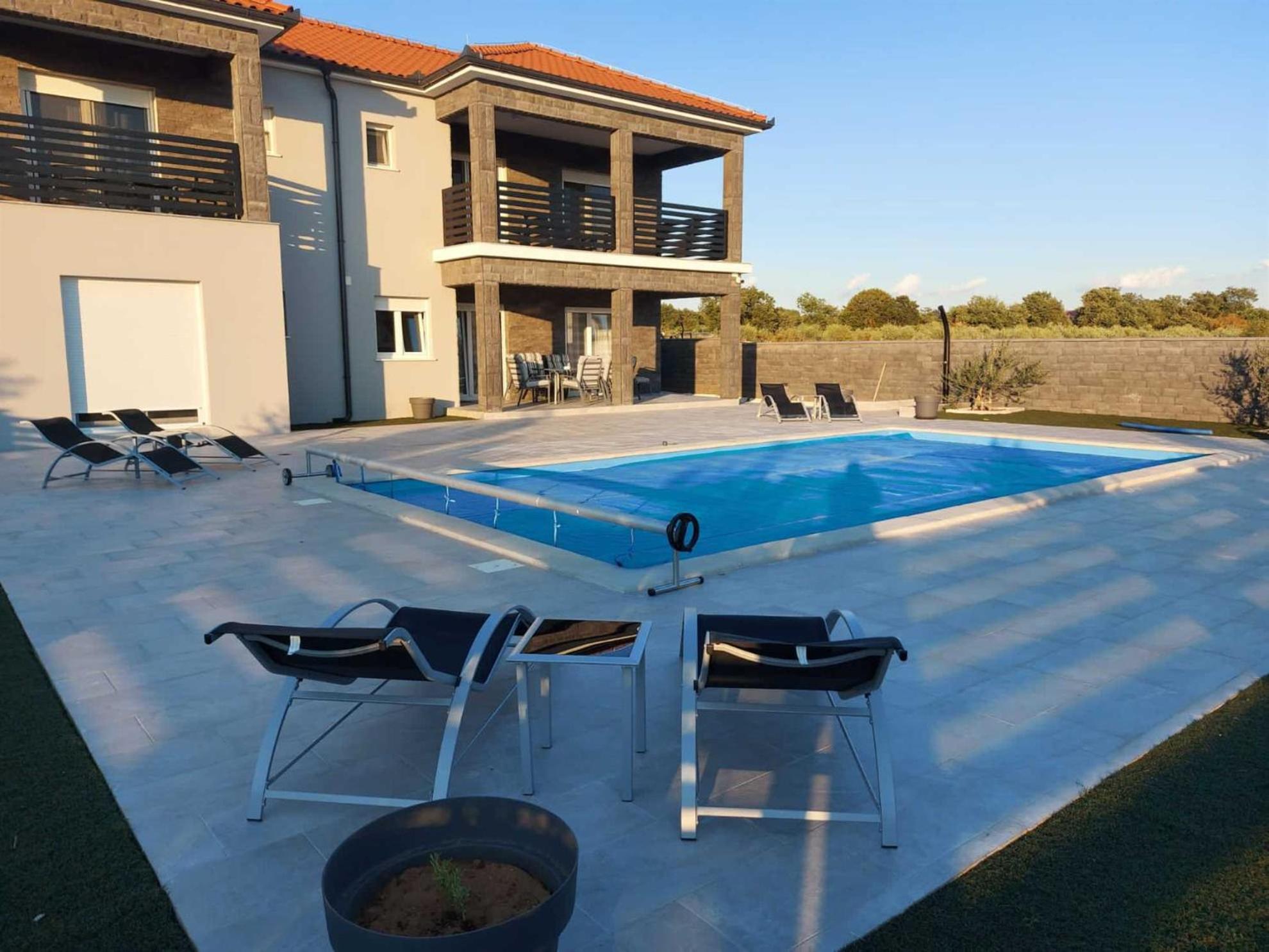 Villa Ela with heated pool