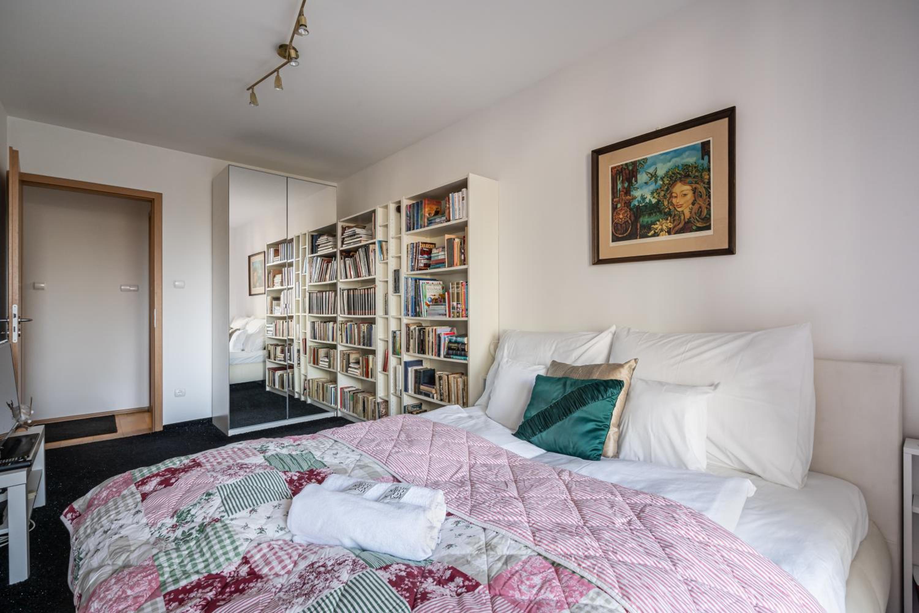Heart and Soul Apartment view 5