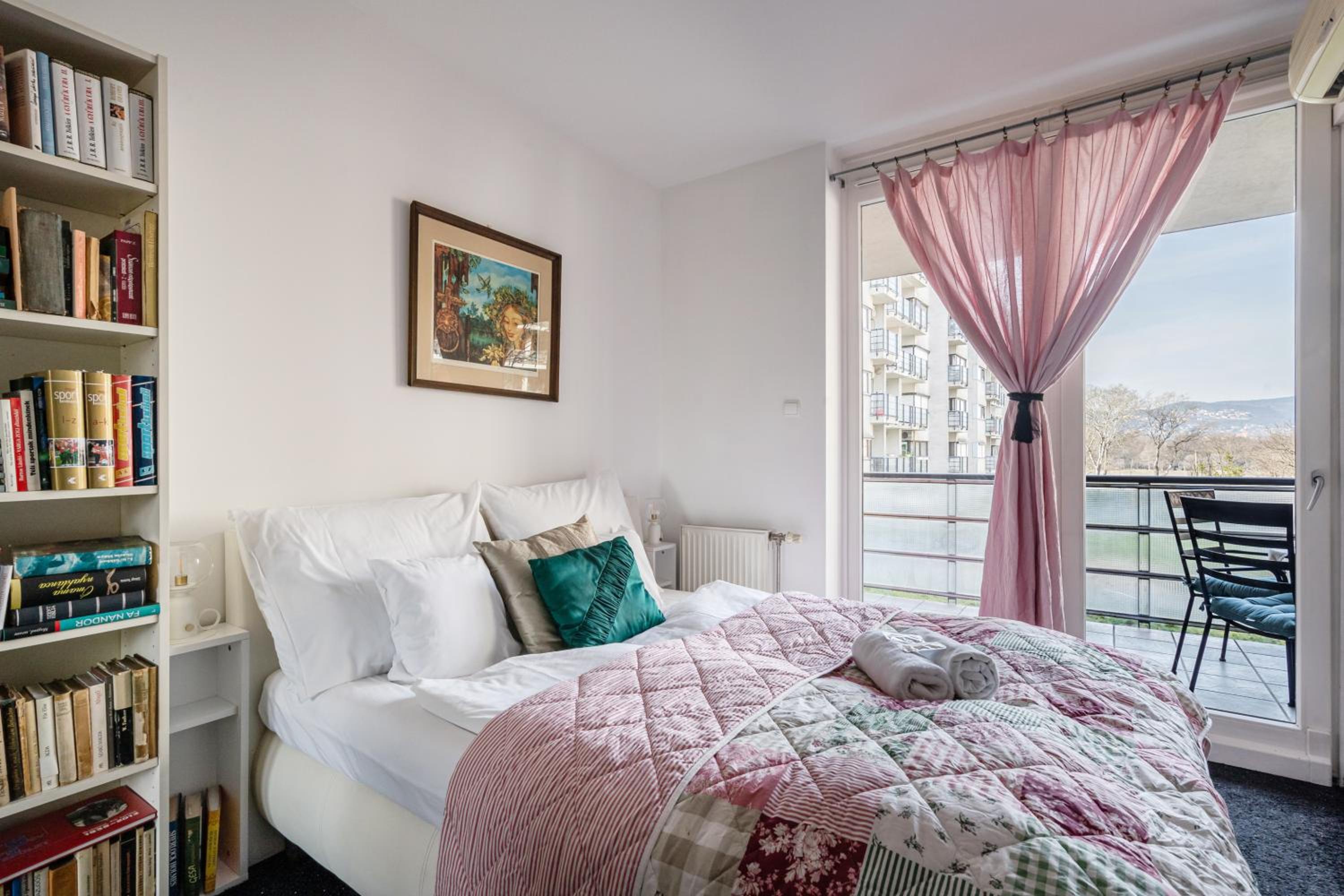 Heart and Soul Apartment view 4
