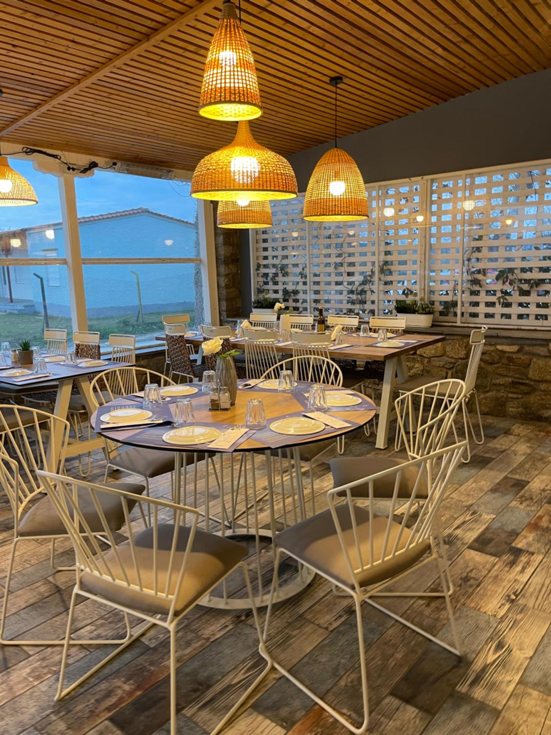 Isalos Suites