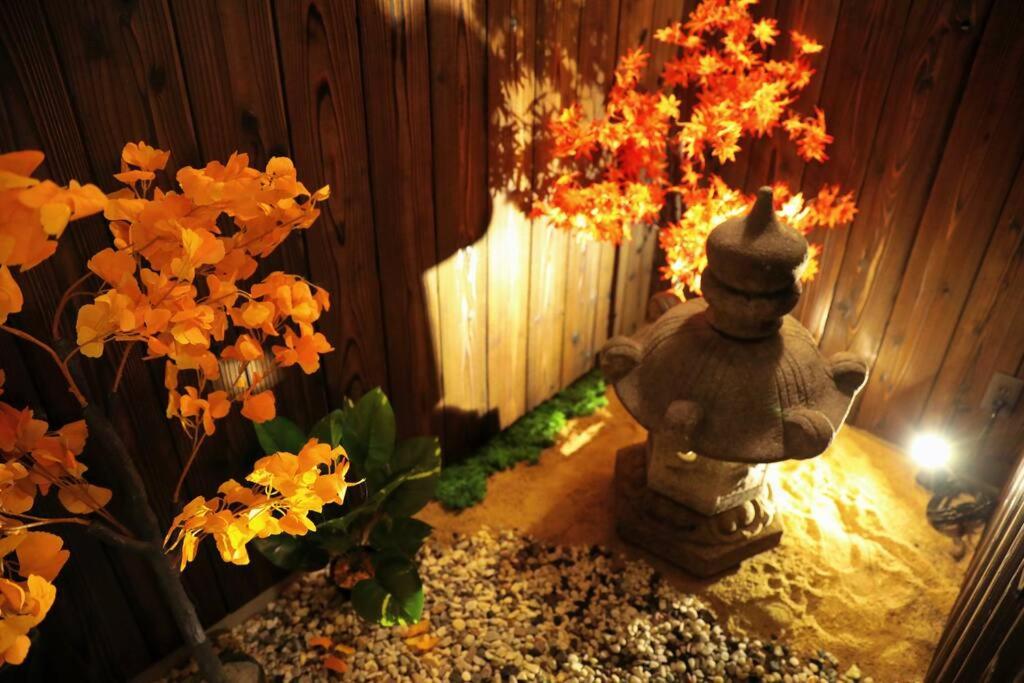 Cozy Japanese House 20 Minutes to USJ and Namba