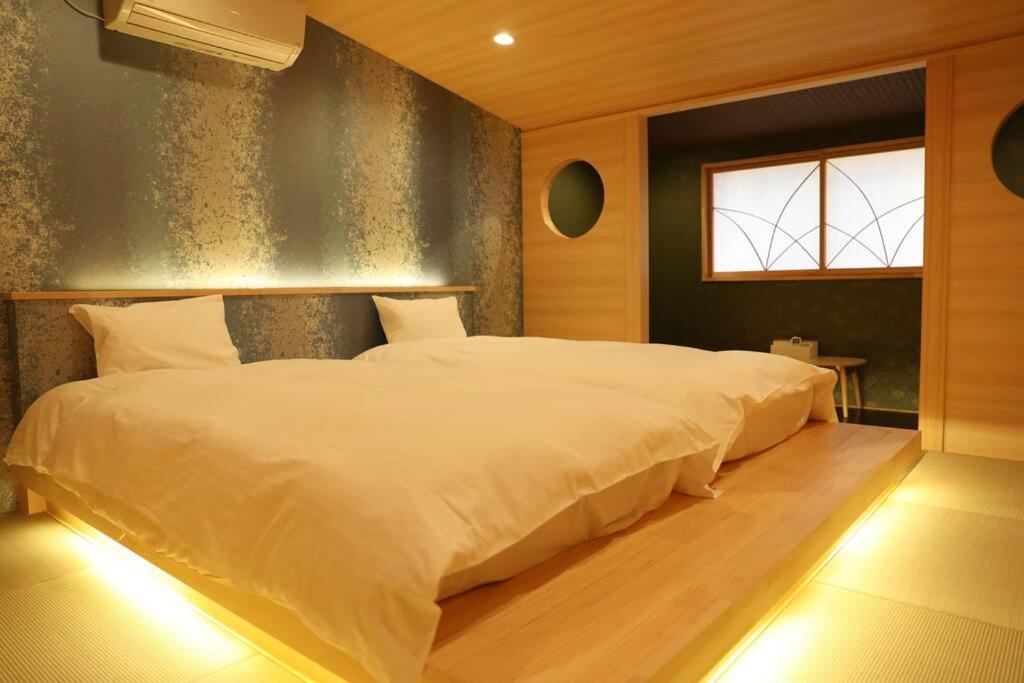 Cozy Japanese House 20 Minutes to USJ and Namba