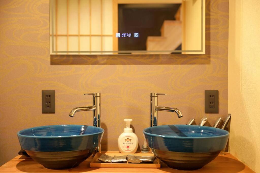 Cozy Japanese House 20 Minutes to USJ and Namba