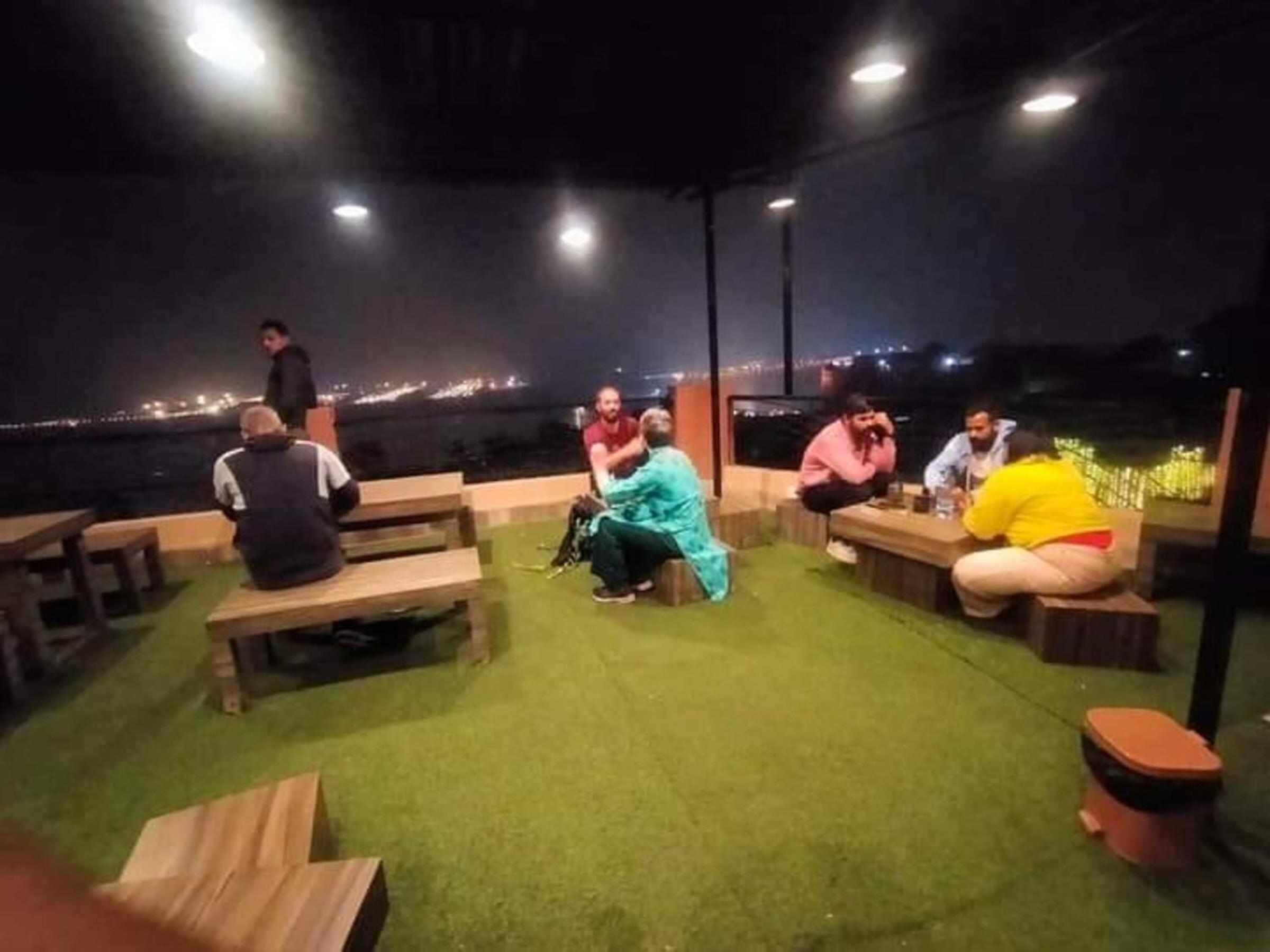 lounge