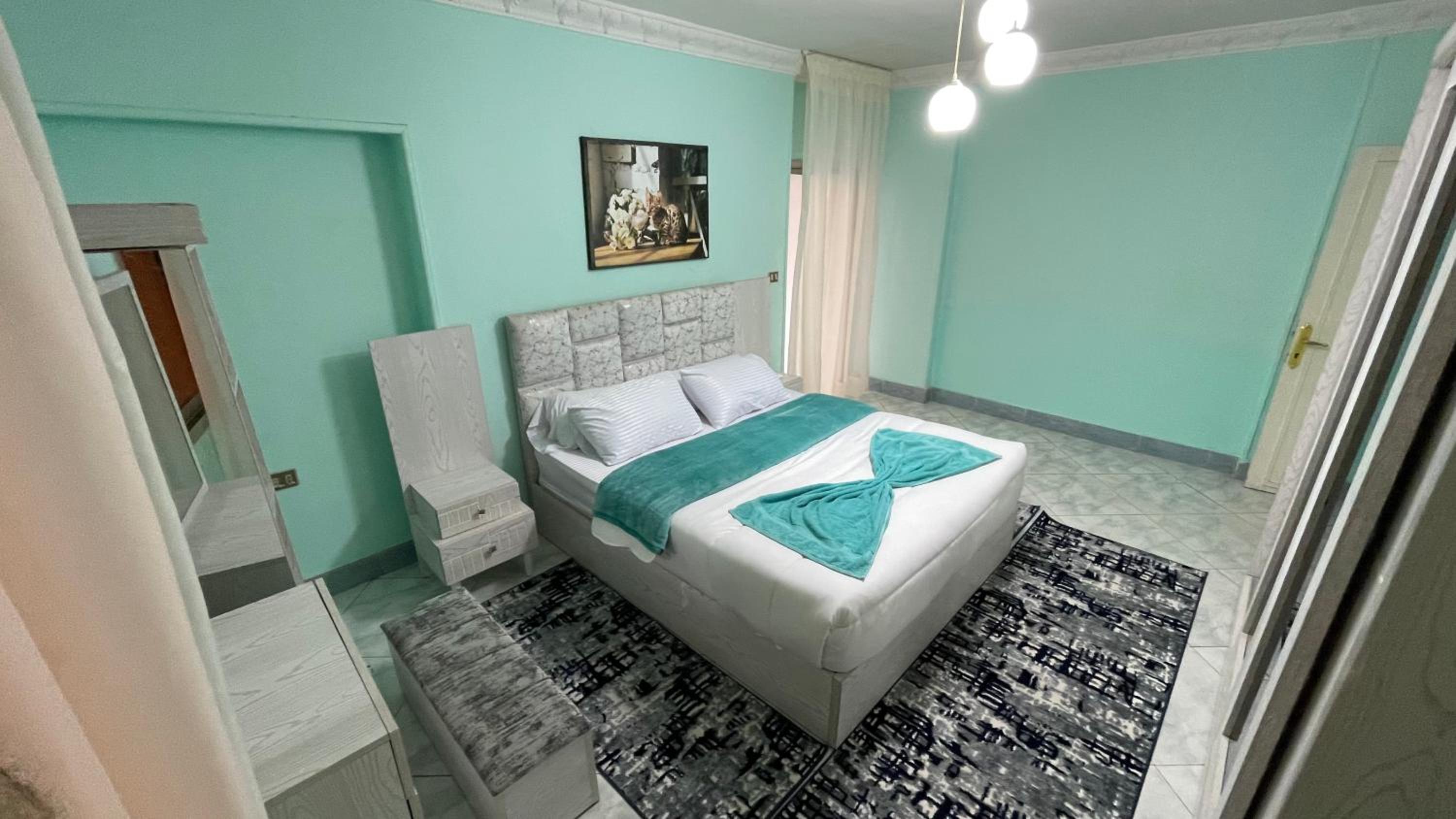New Cozy Apartment 10 Minutes away from Cairo Airport and all Amenities bedside Radisson Blu Hotel