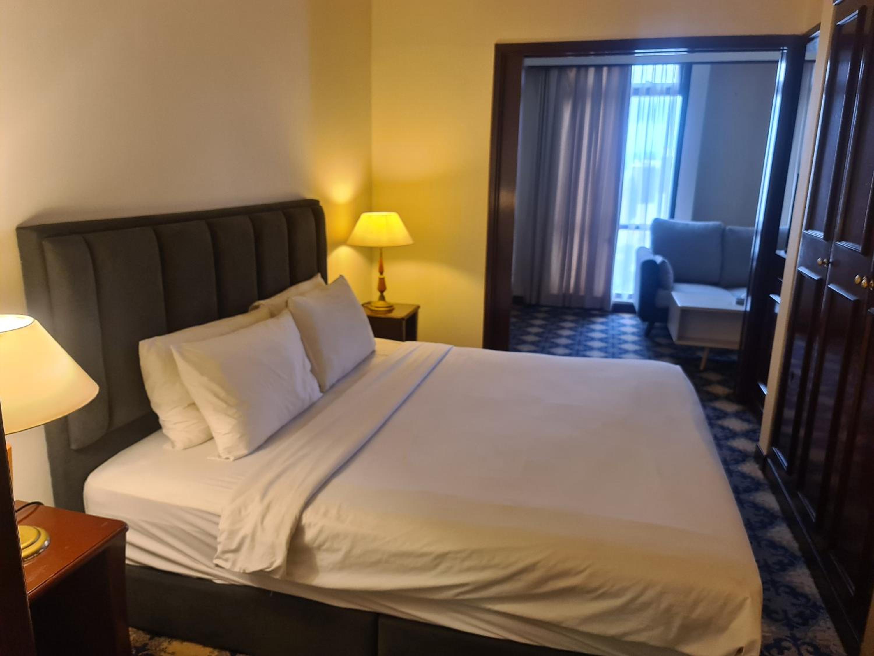 Raymond Suites at Times Square kuala Lumpur