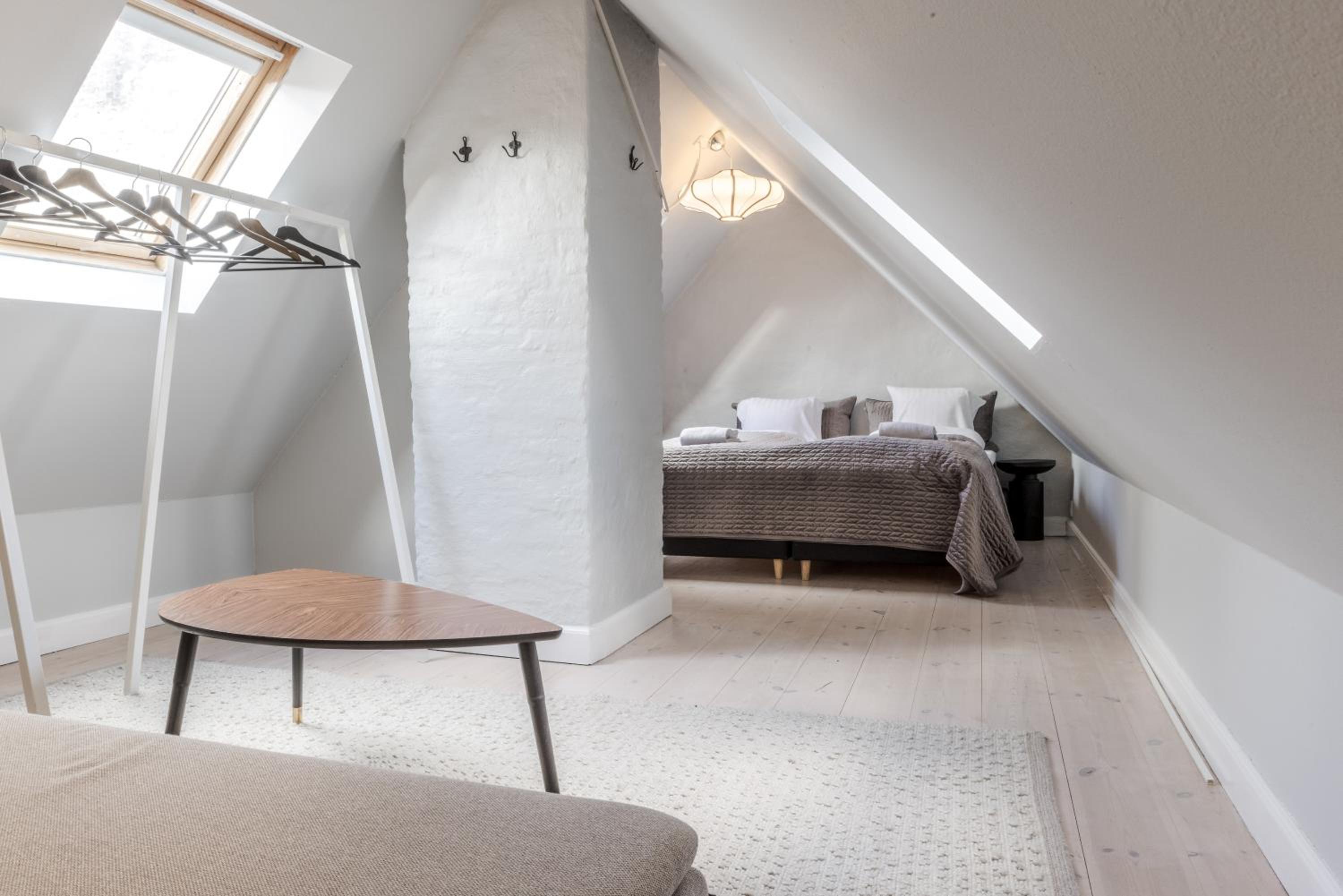 Penthouse w/rooftop terrace in latin quarter