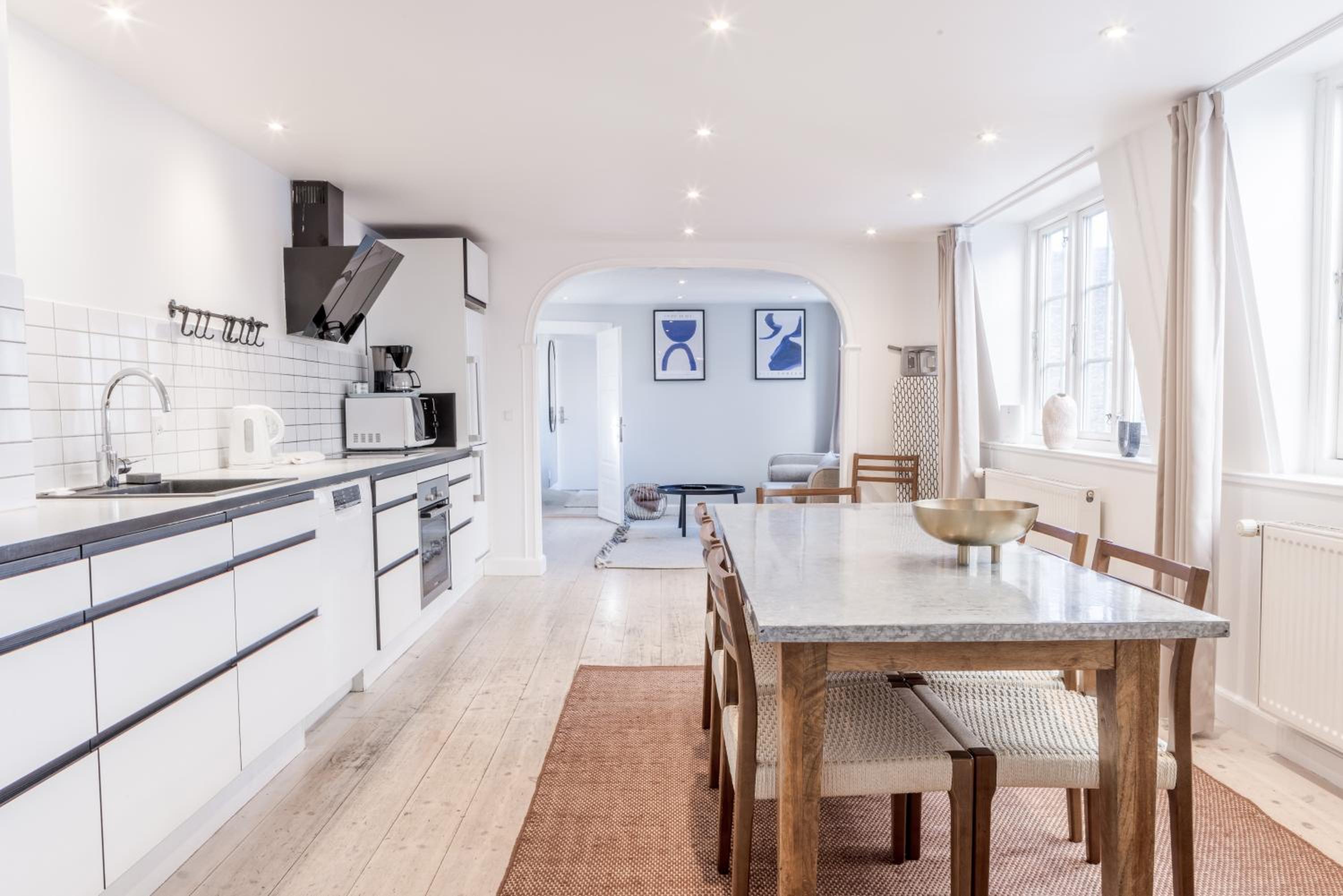 Penthouse w/rooftop terrace in latin quarter