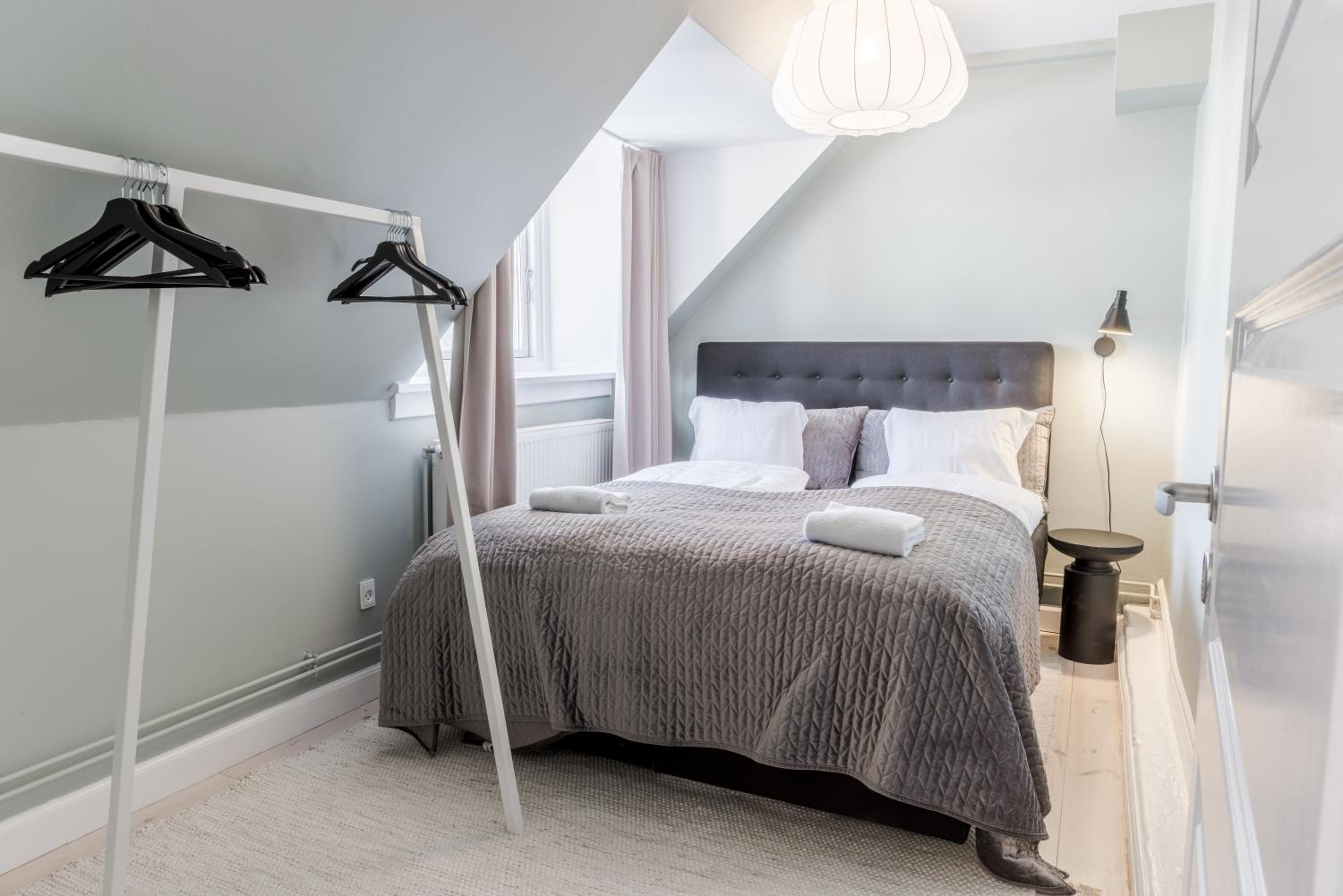 Penthouse w/rooftop terrace in latin quarter