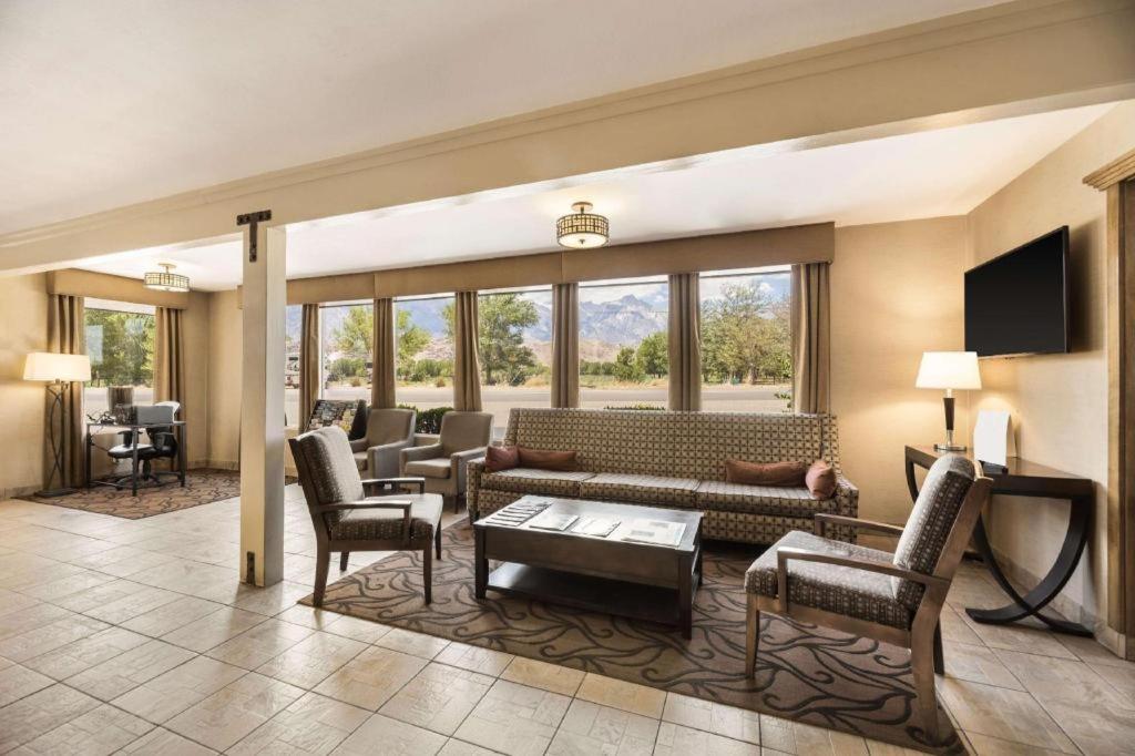 Best Western Frontier Motel view 3