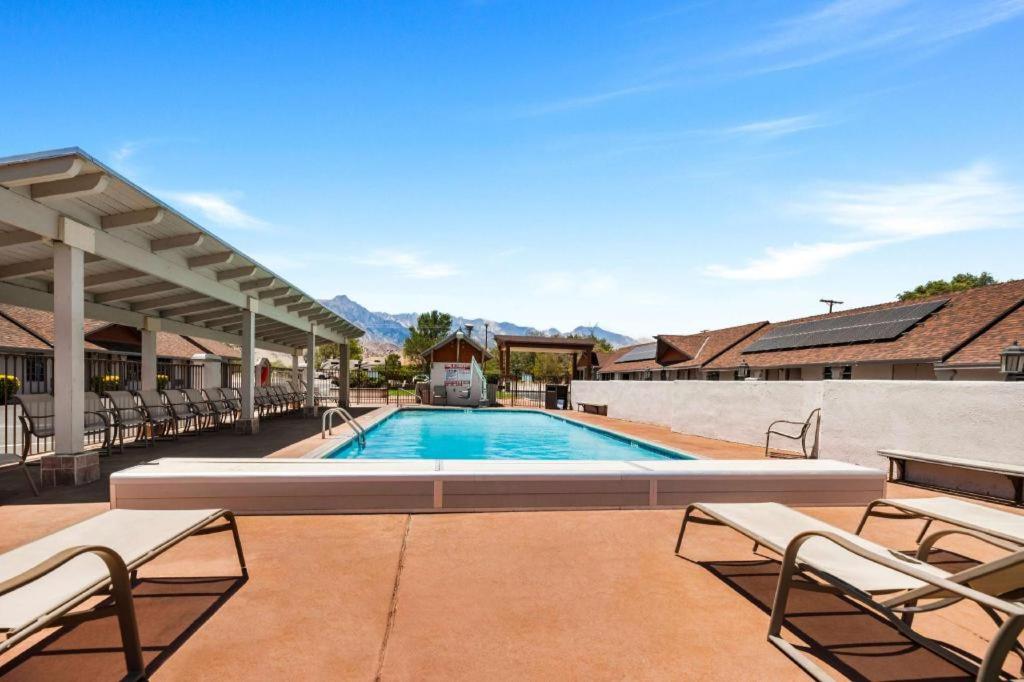 Best Western Frontier Motel view 2