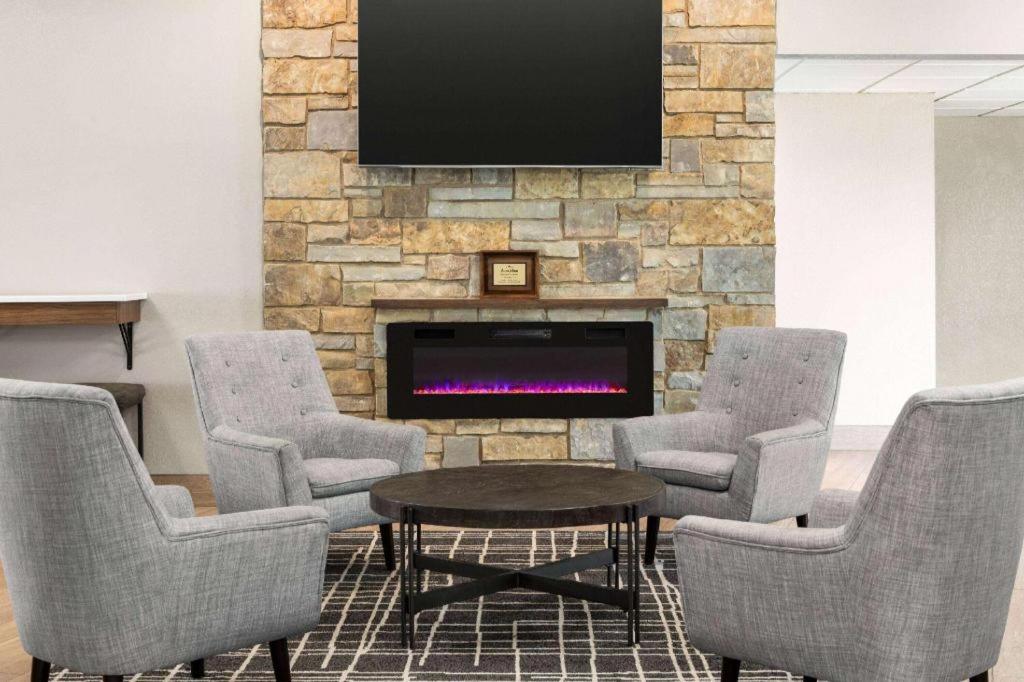 AmericInn by Wyndham La Crosse Riverfront-Conference Center, Φωτογραφία 32