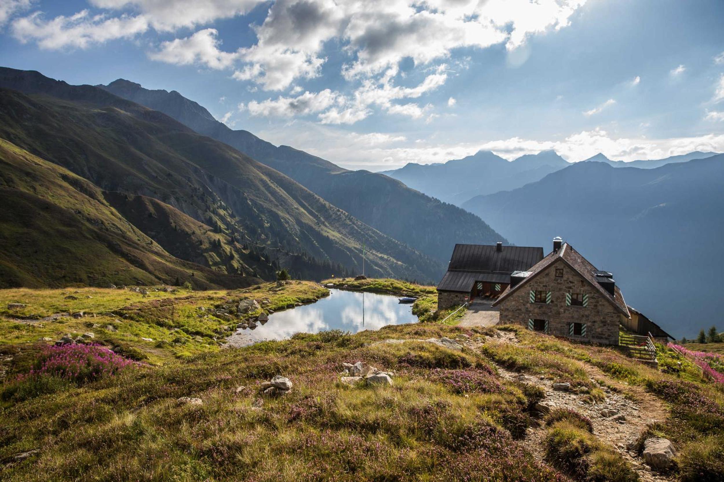 Ferienwohnen Mattle in Tirol direkt Wanderwege Bike