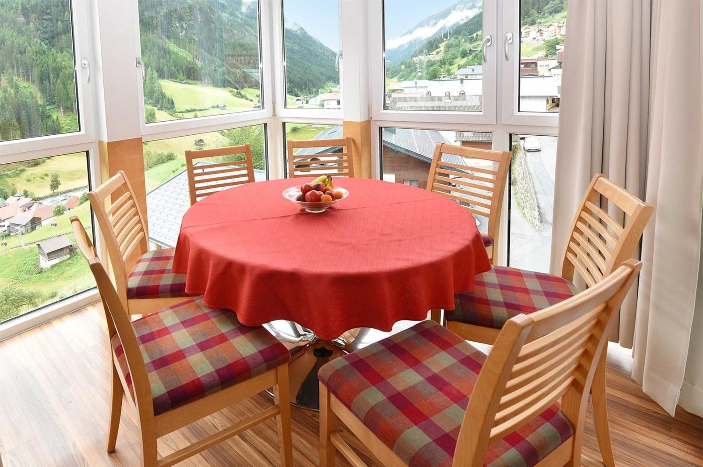 Ferienwohnen Mattle in Tirol direkt Wanderwege Bike