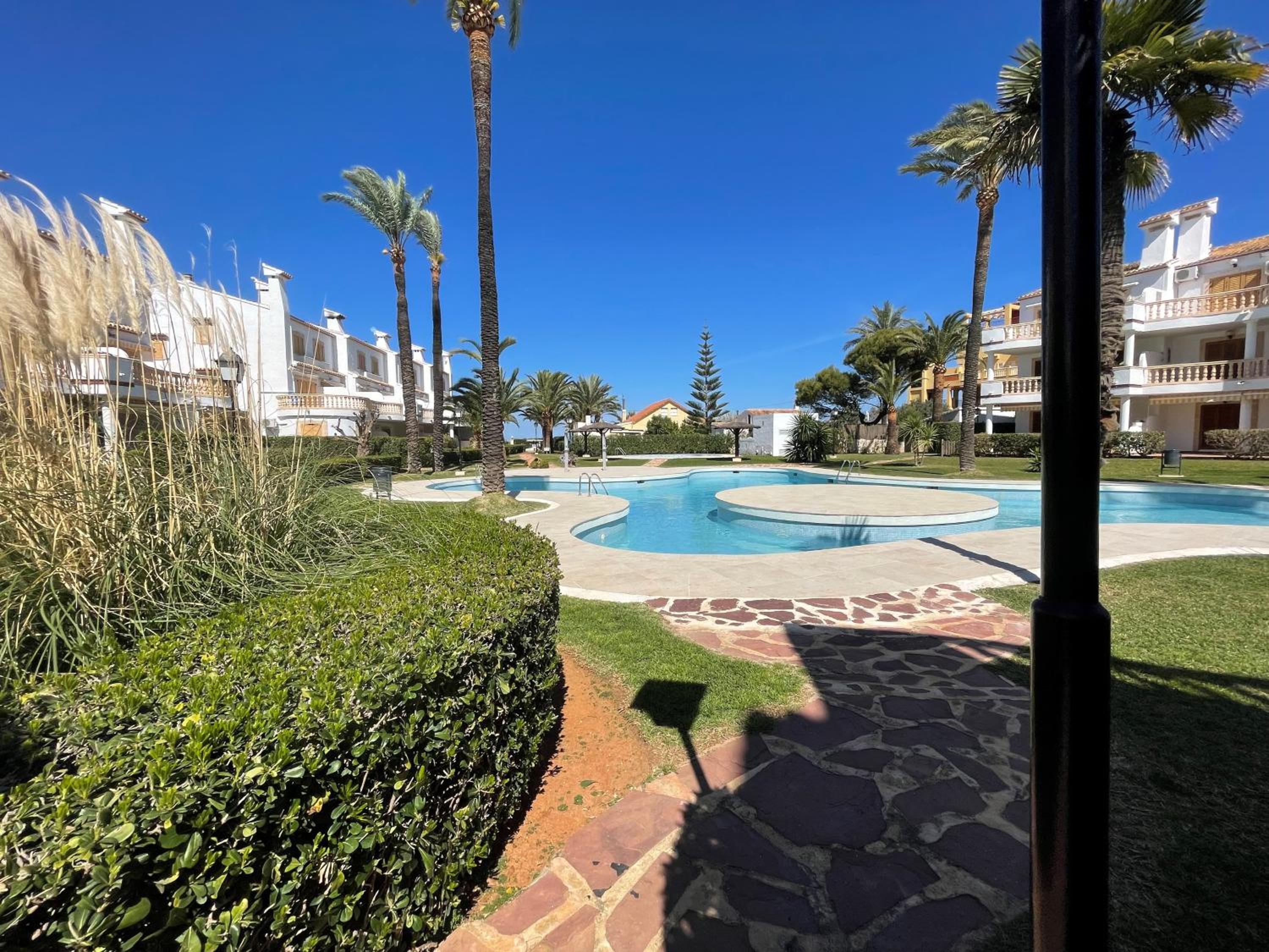Denia Blau-Serviden