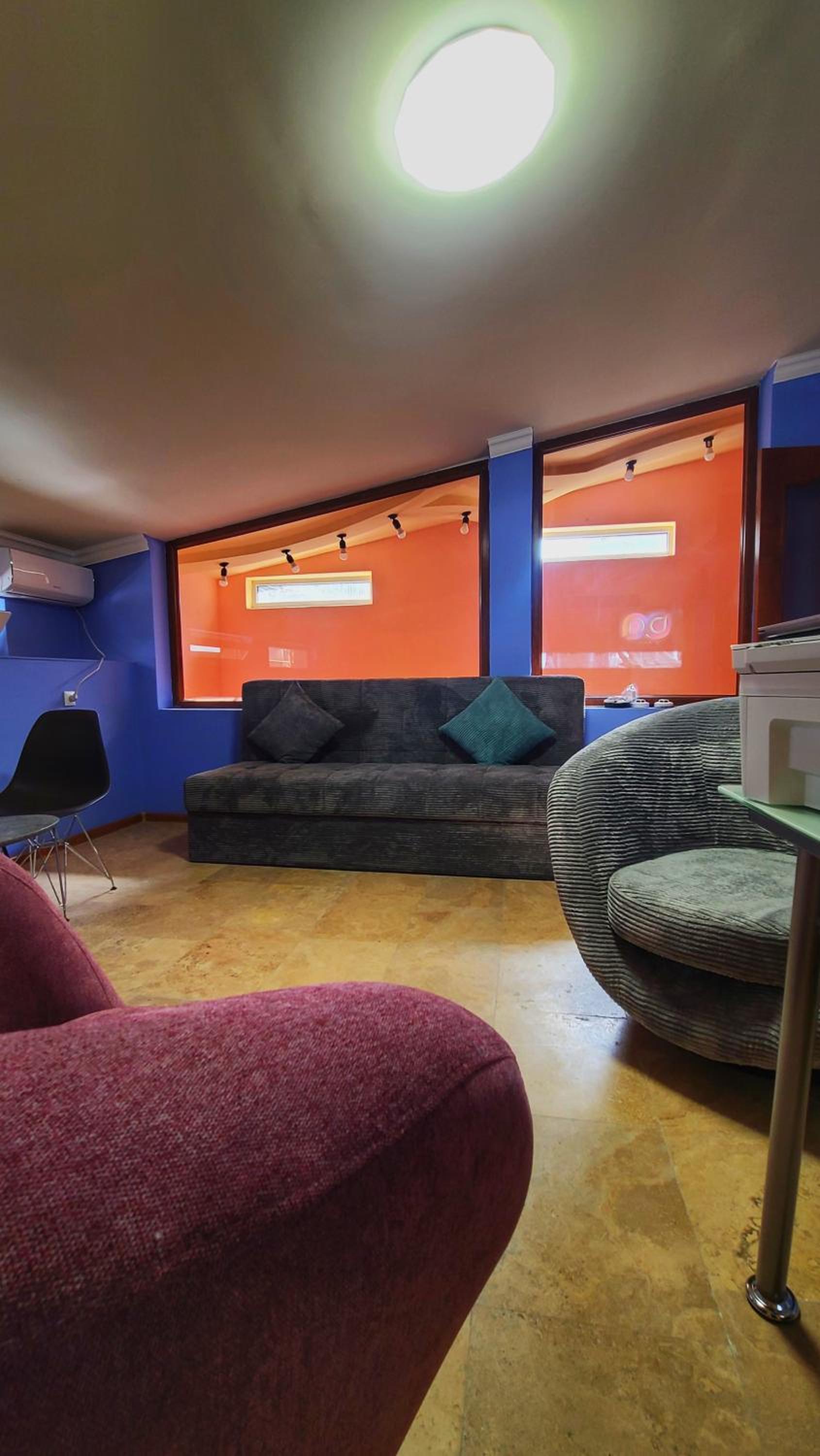 Capsula hotel