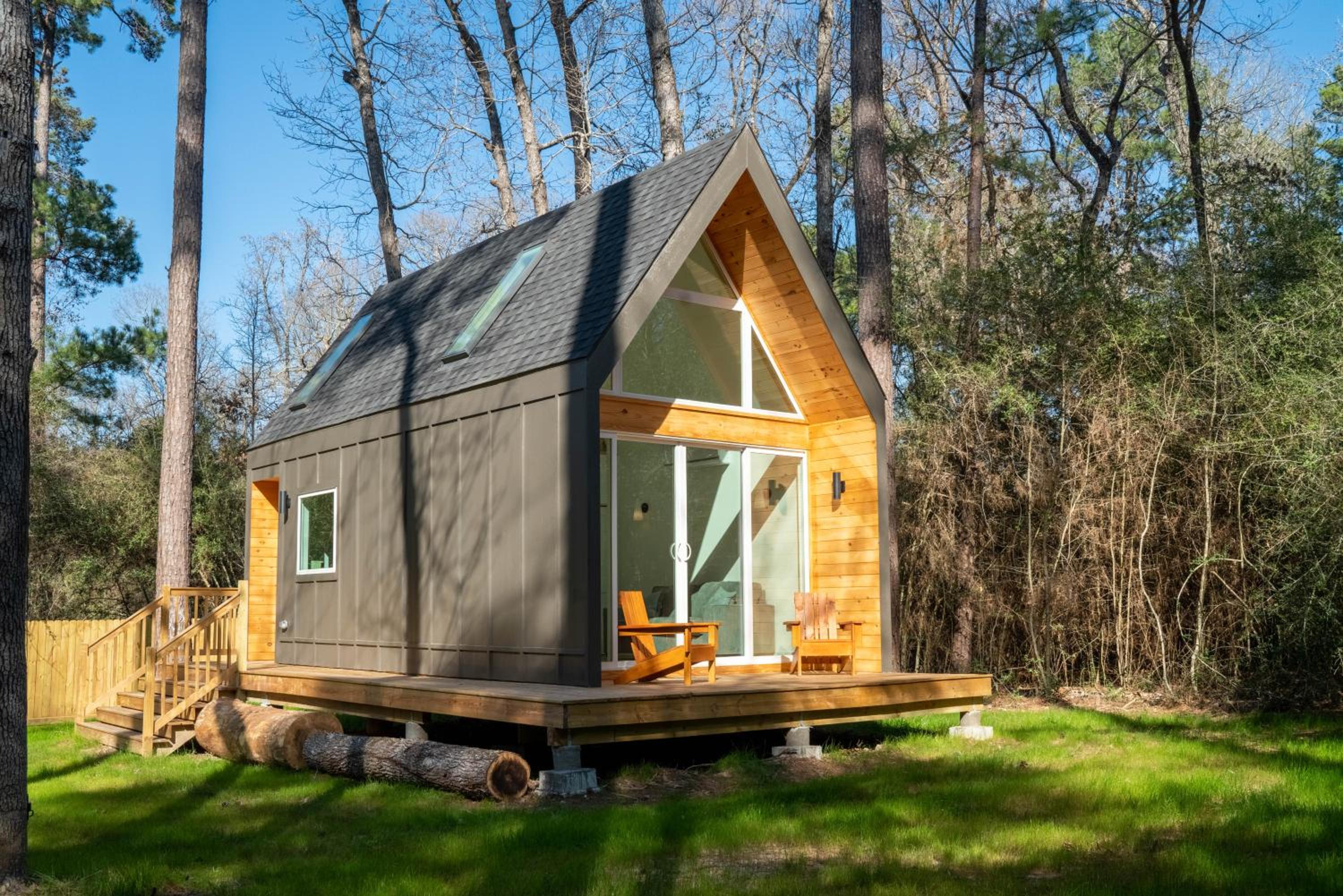 Stay in Babia - Luxury Cabins - Sam Houston National Forest view 2