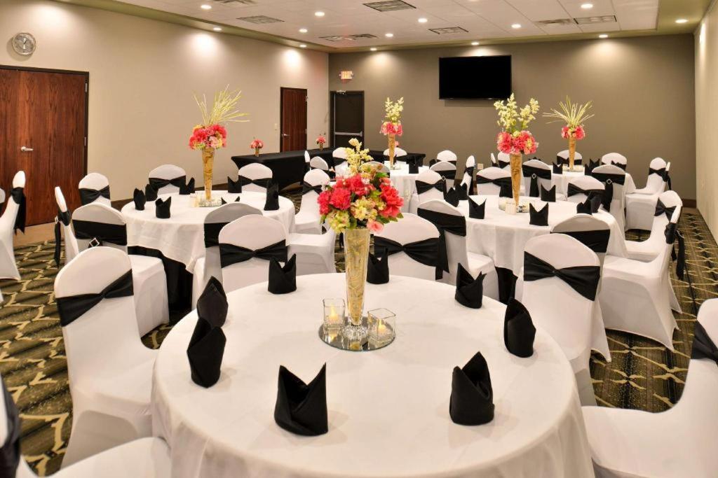 meeting & event spaces