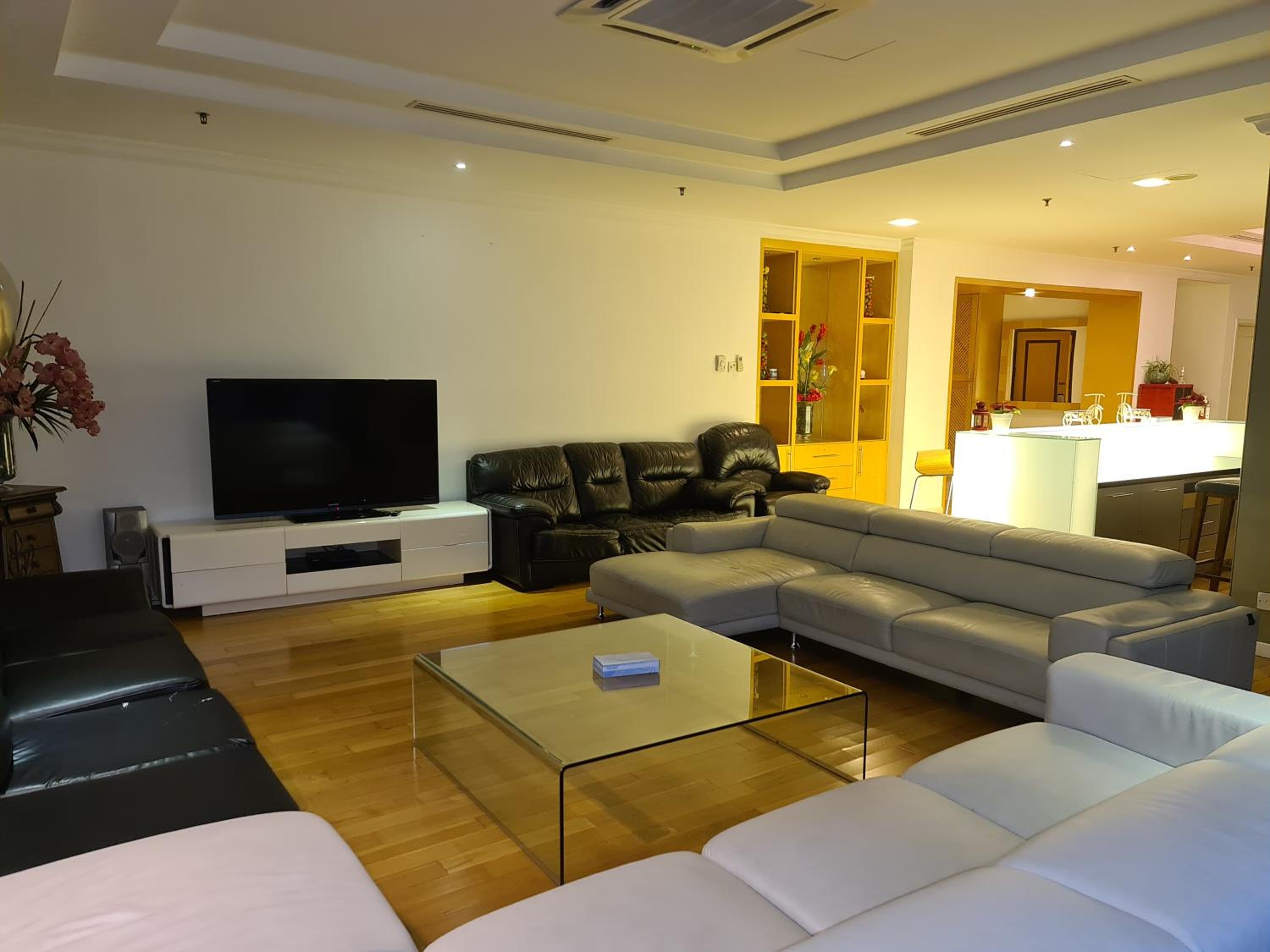 Raymond Suites at Times Square kuala Lumpur