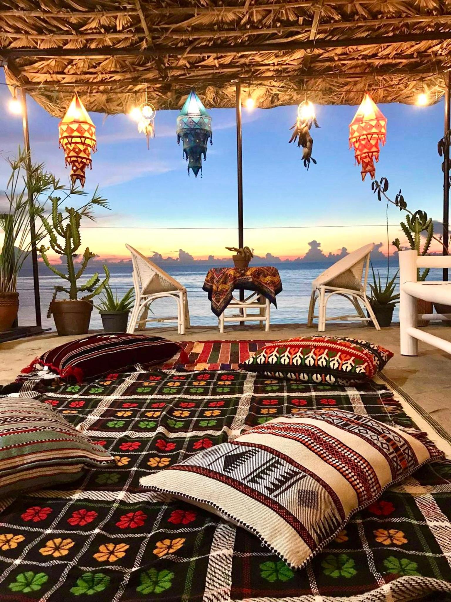 REEF HOUSE BACNOTAN beige sand beach front with Swimming pool, Bacnotan - 13