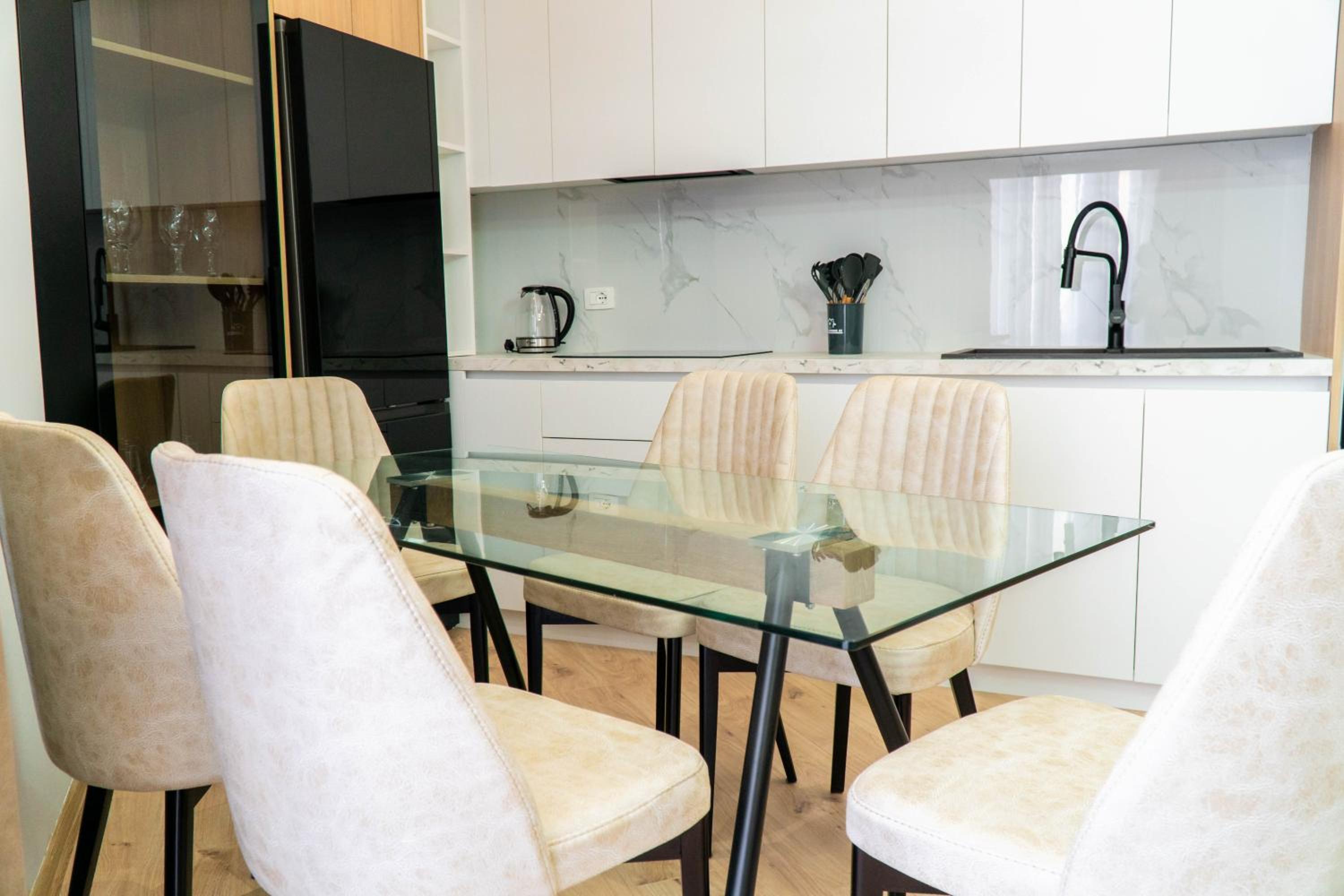 Signature apartment 10