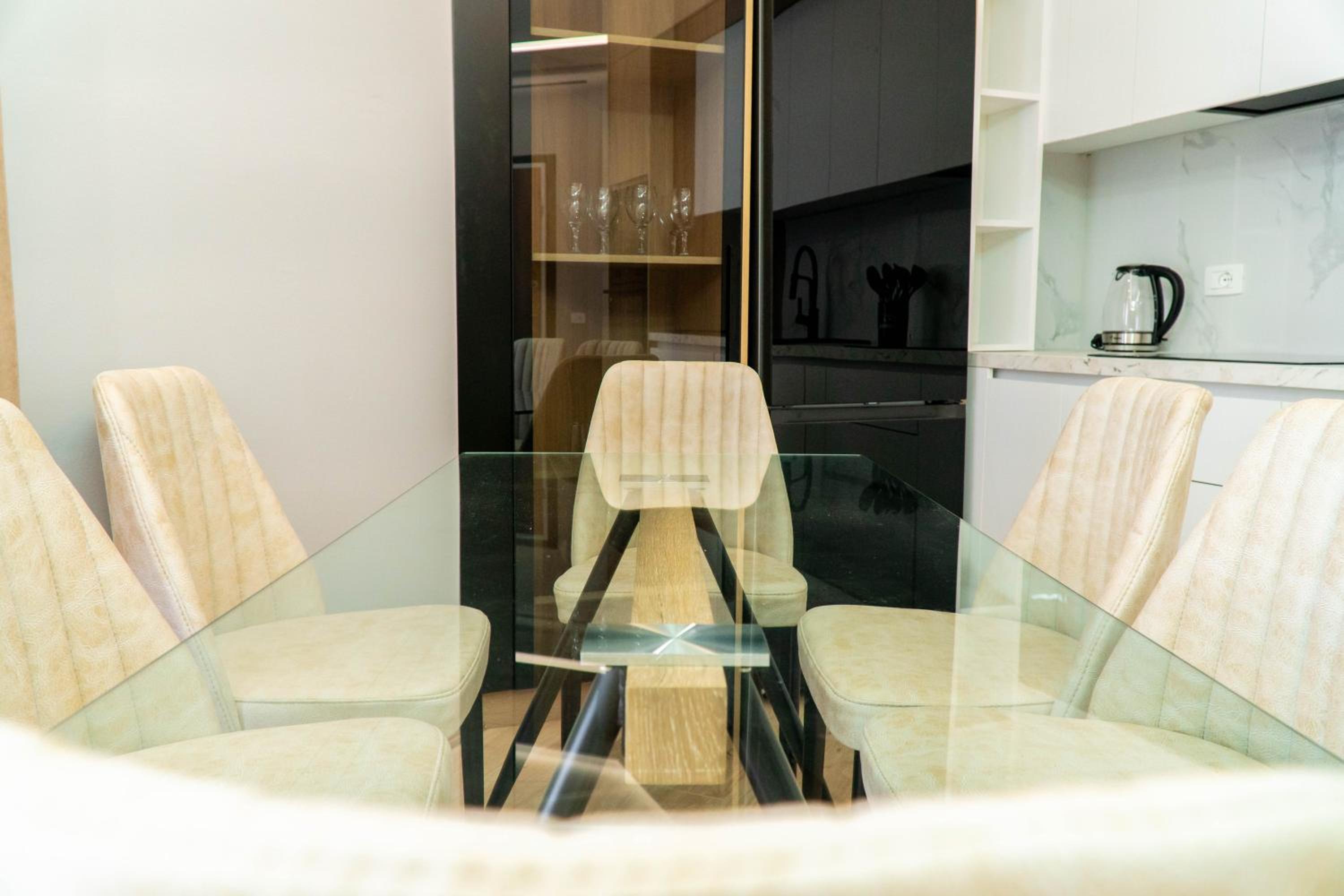 Signature apartment 10