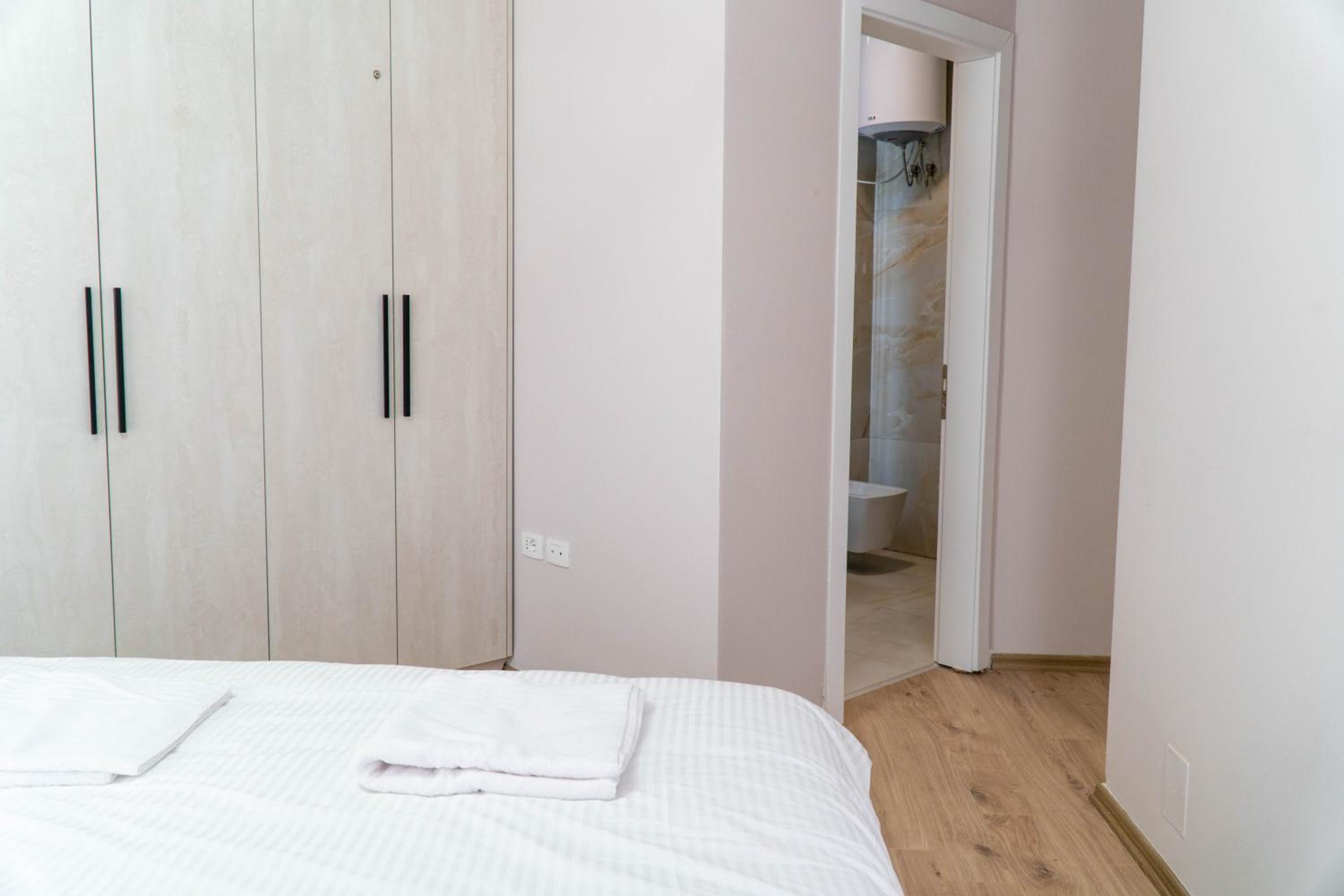 Signature apartment 10
