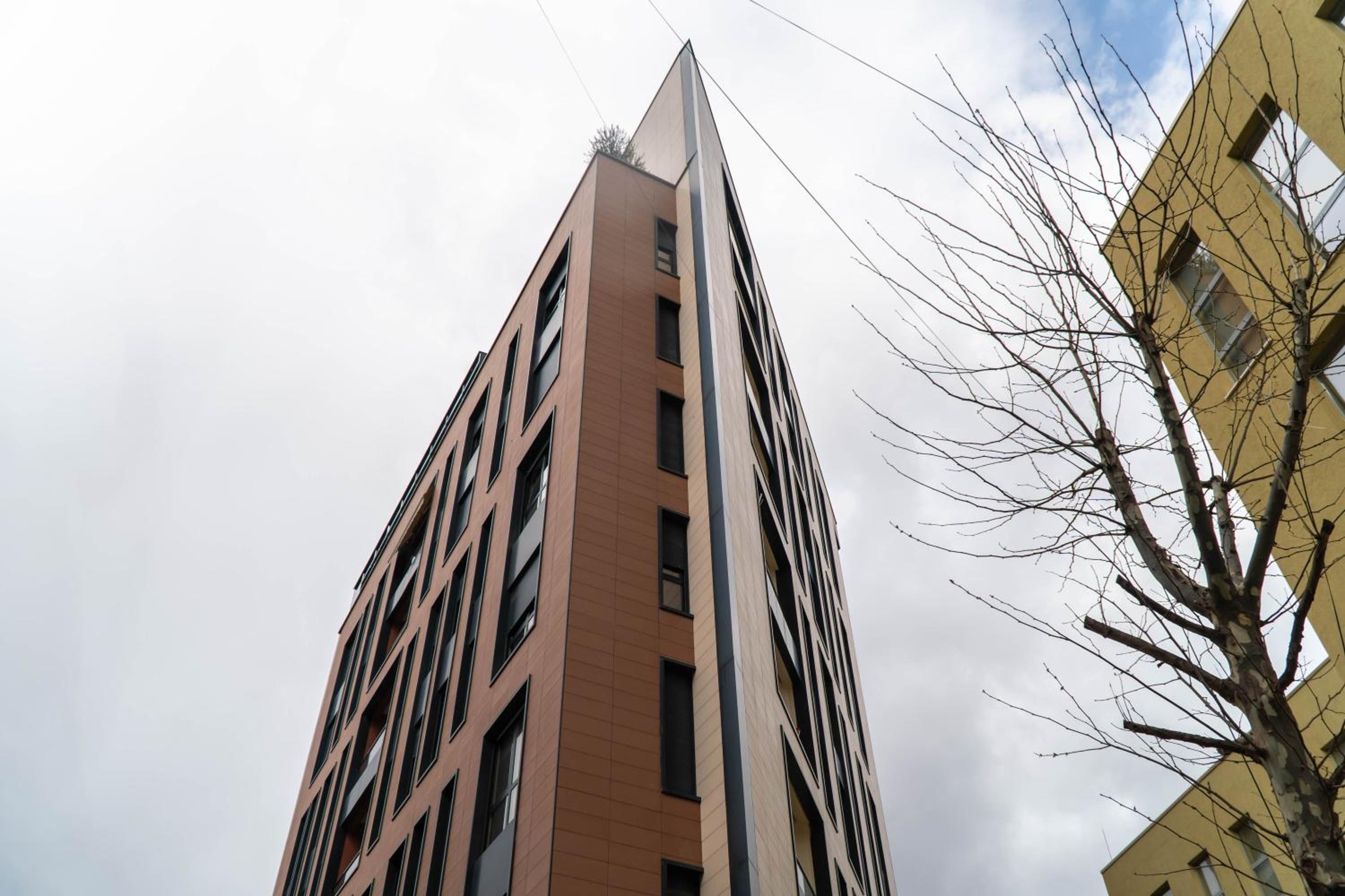 Signature apartment 10