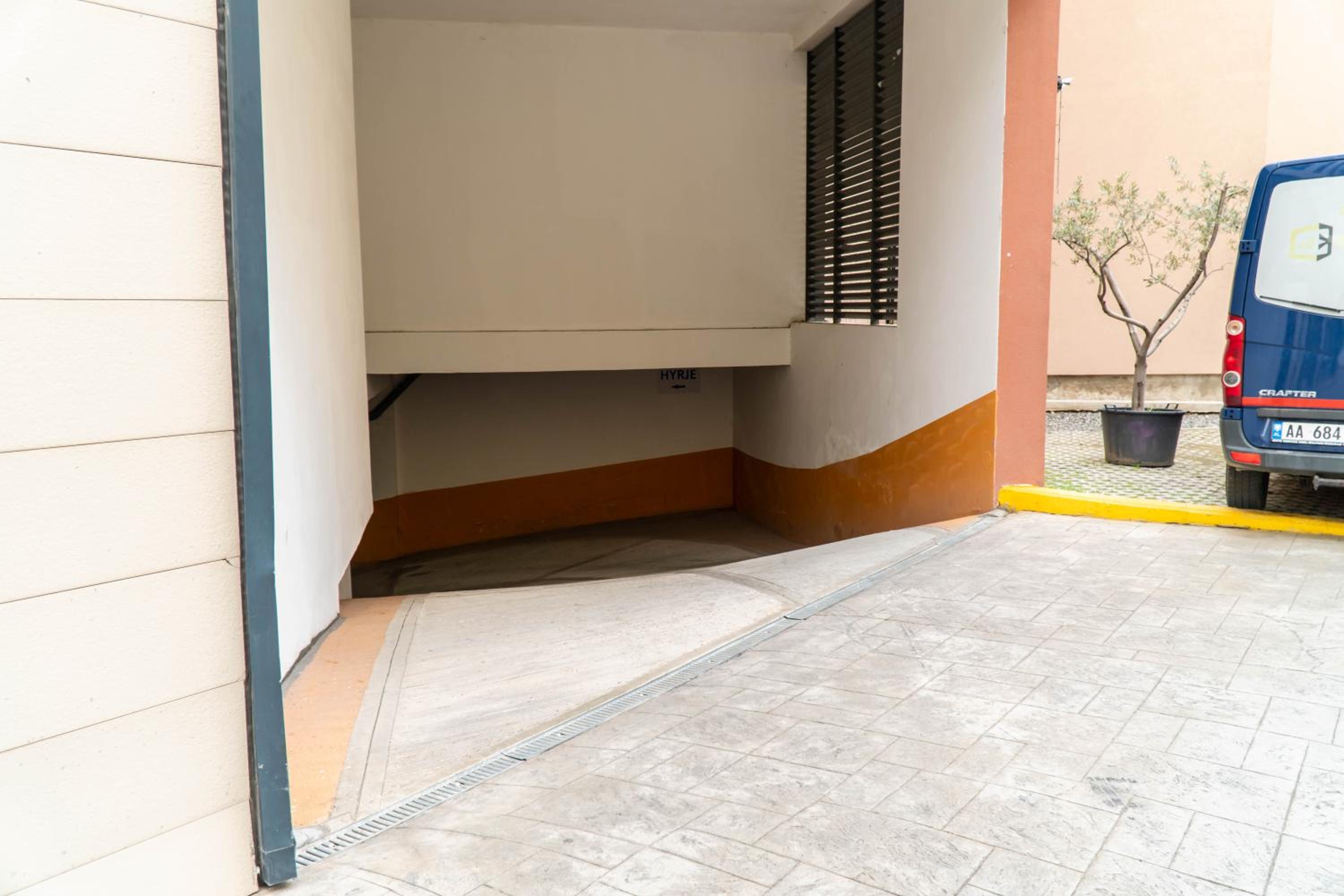 Signature apartment 10