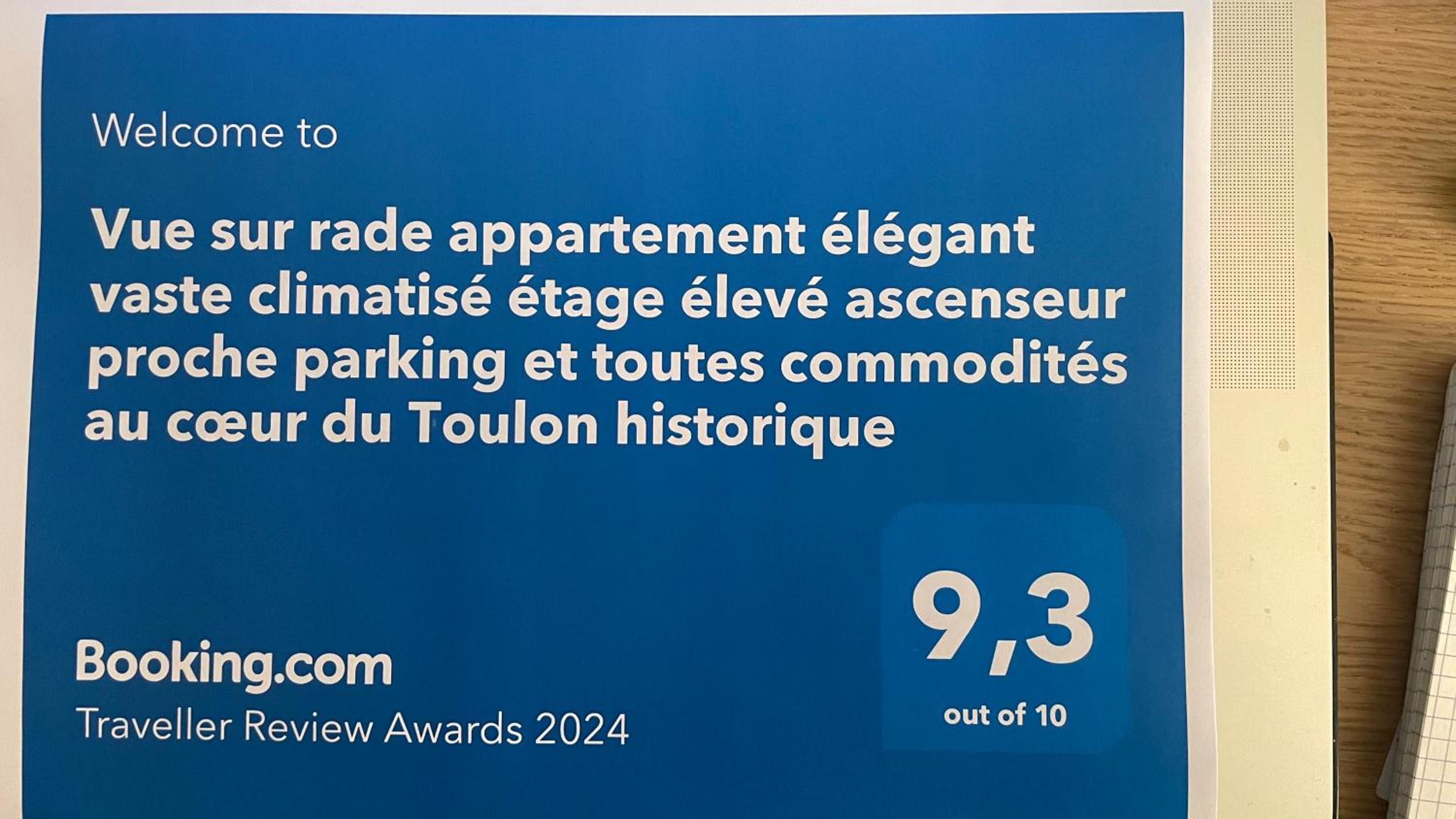 Vue sur rade appartement élégant vaste climatisé étage élevé ascenseur proche parking et toutes commodités au cœur du Toulon historique, photo 11