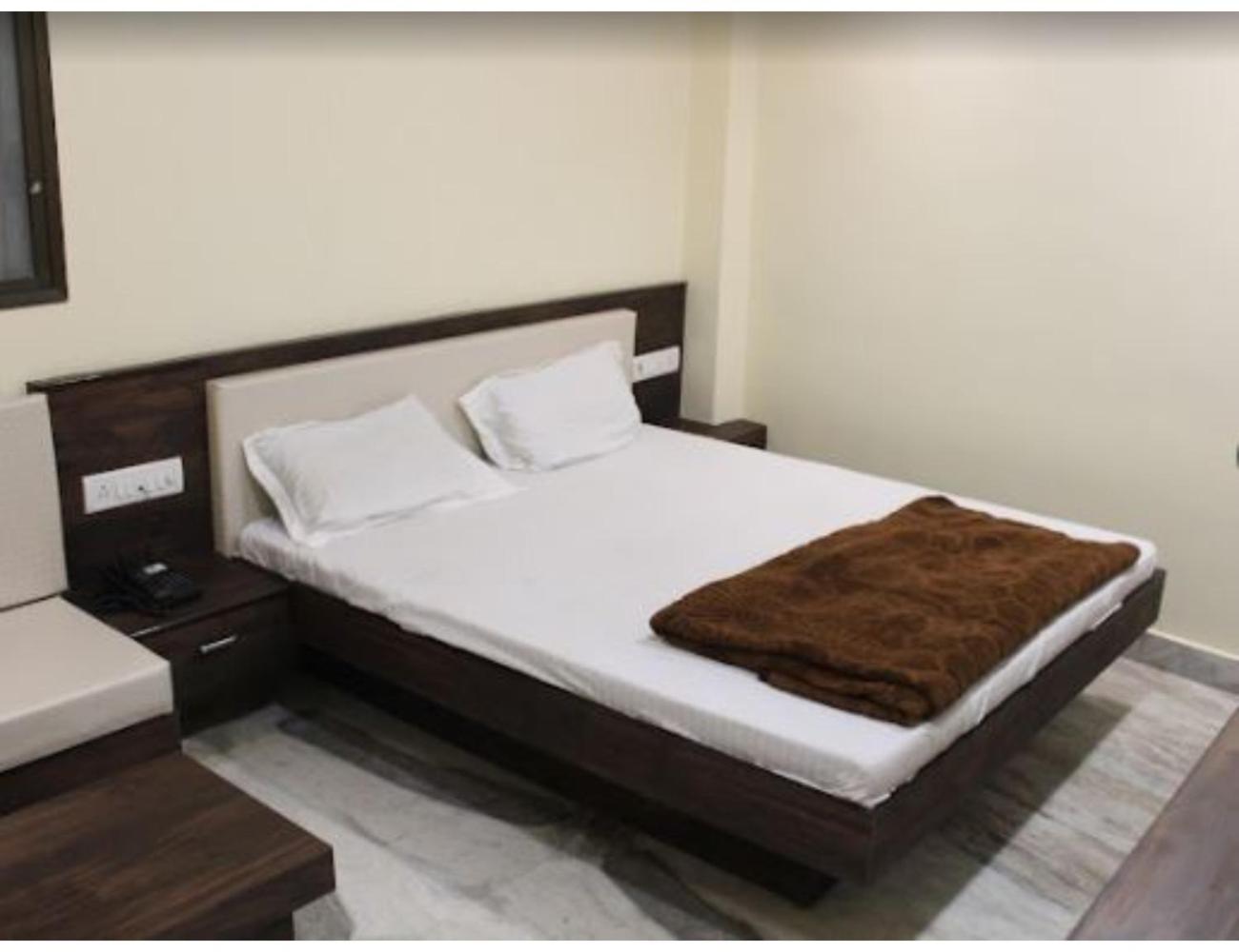 Hotel Satpura, Parasia, MP view 3