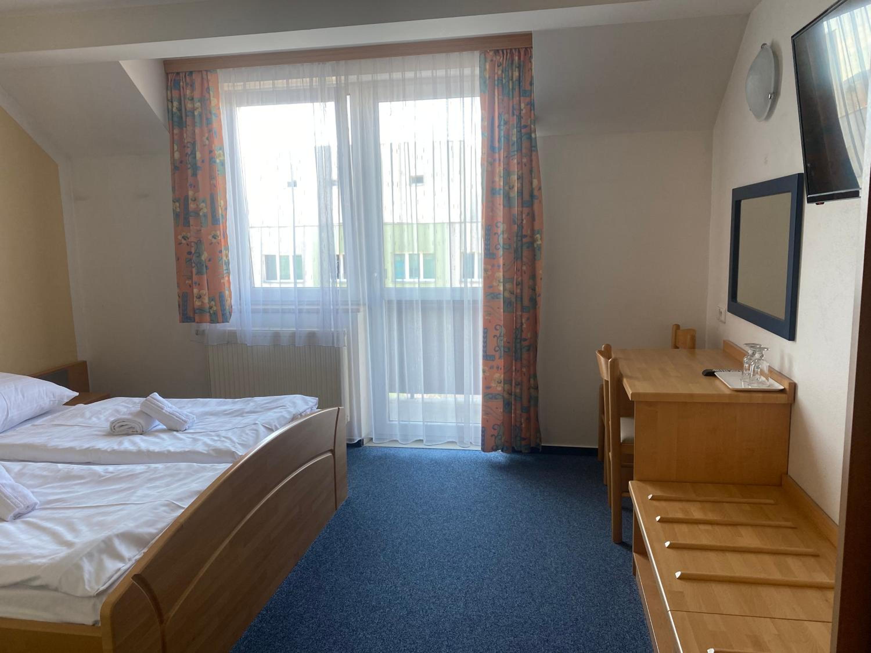 HOTEL RAJSKY