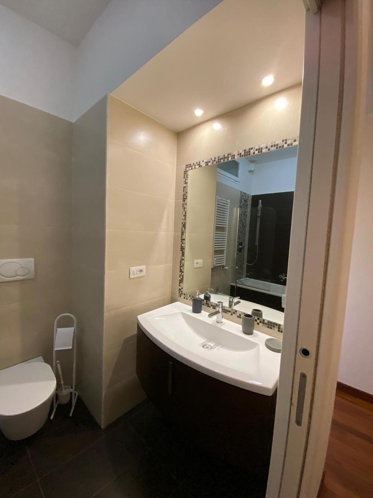 Diamond Apartment