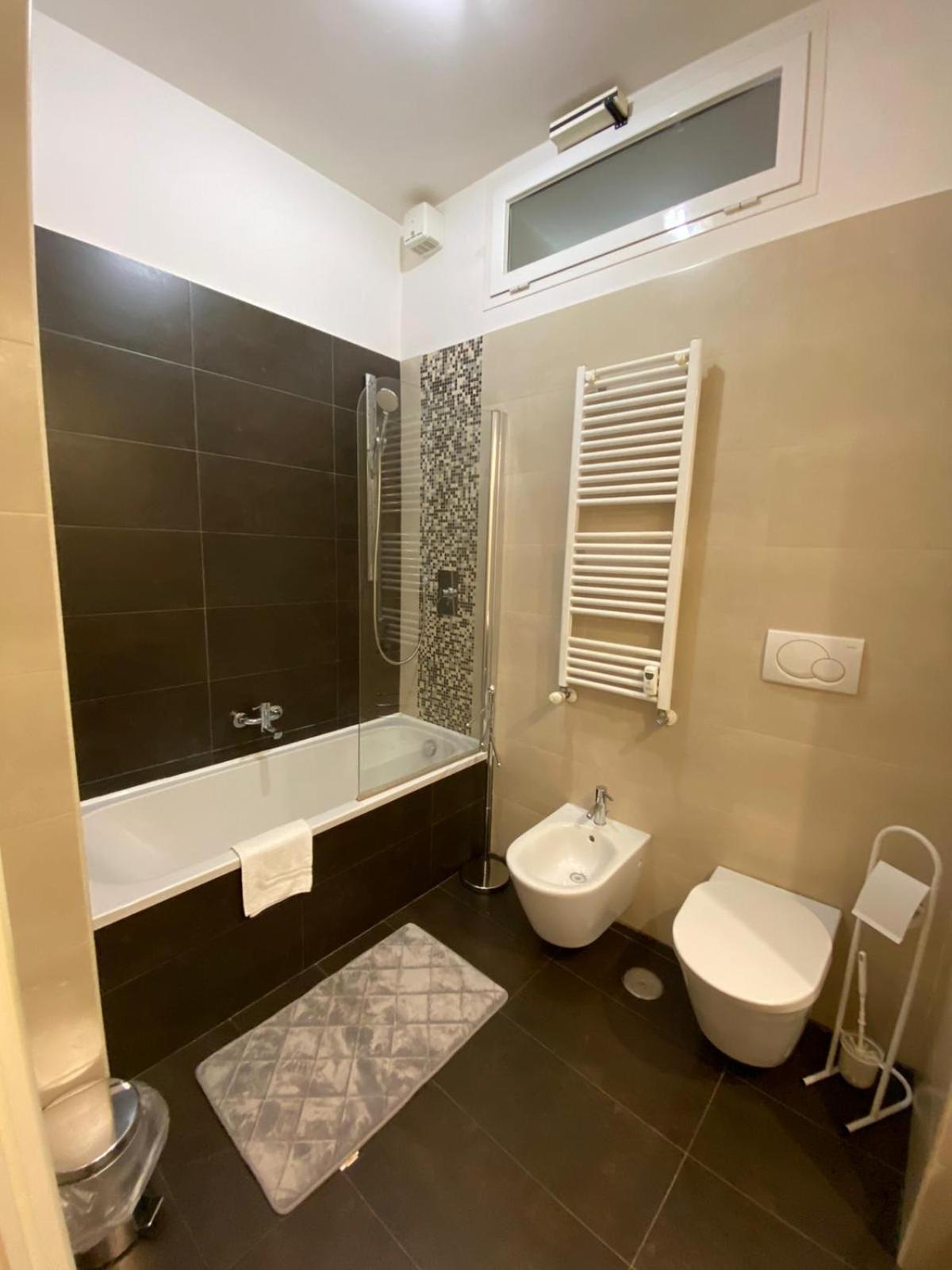 Diamond Apartment
