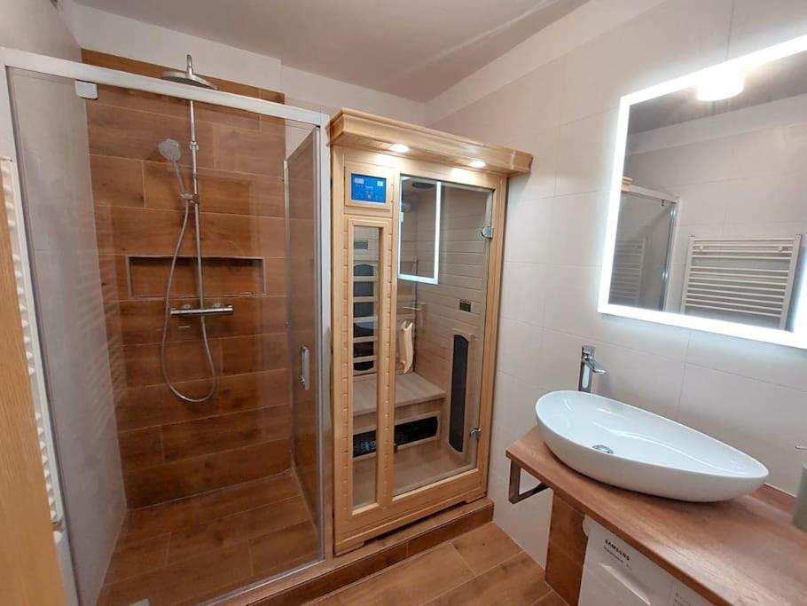 Apartmán s parkovaním priamo na Štrbskom Plese view 5