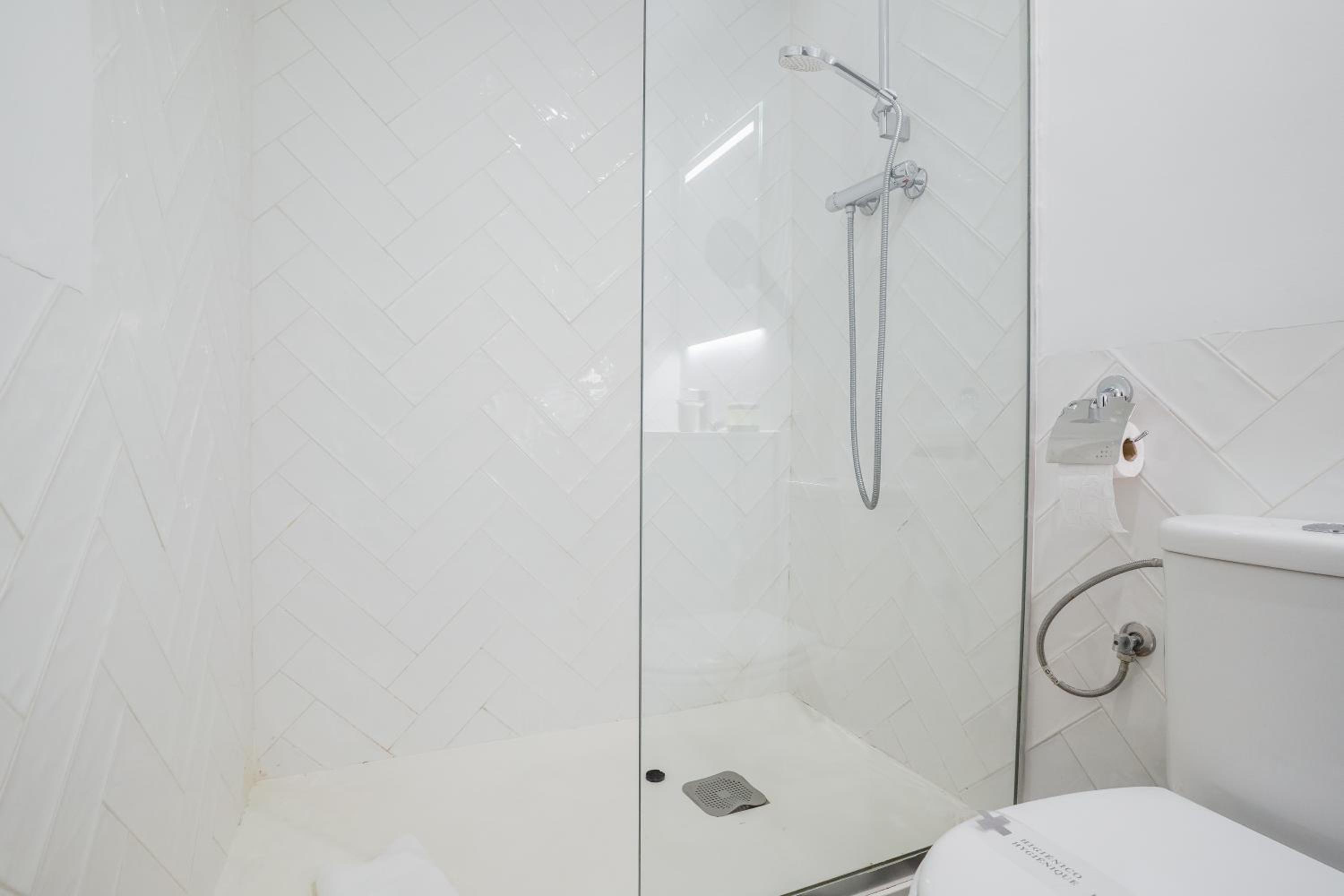Cozy and Bright-1Bedroom 1Bathroom-Chamberí view 3