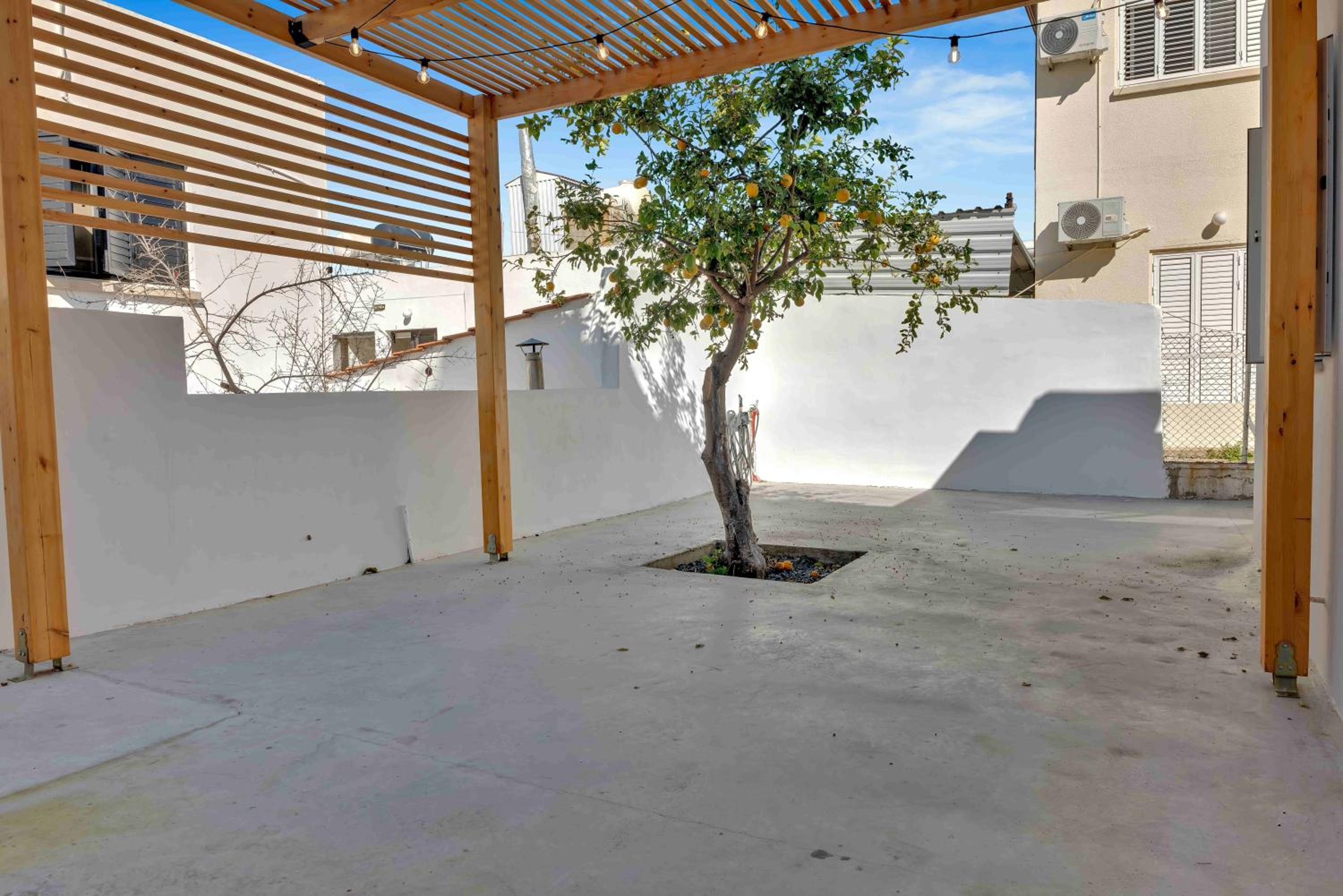 Phaedrus Living: Luxury Residence Faneromeni