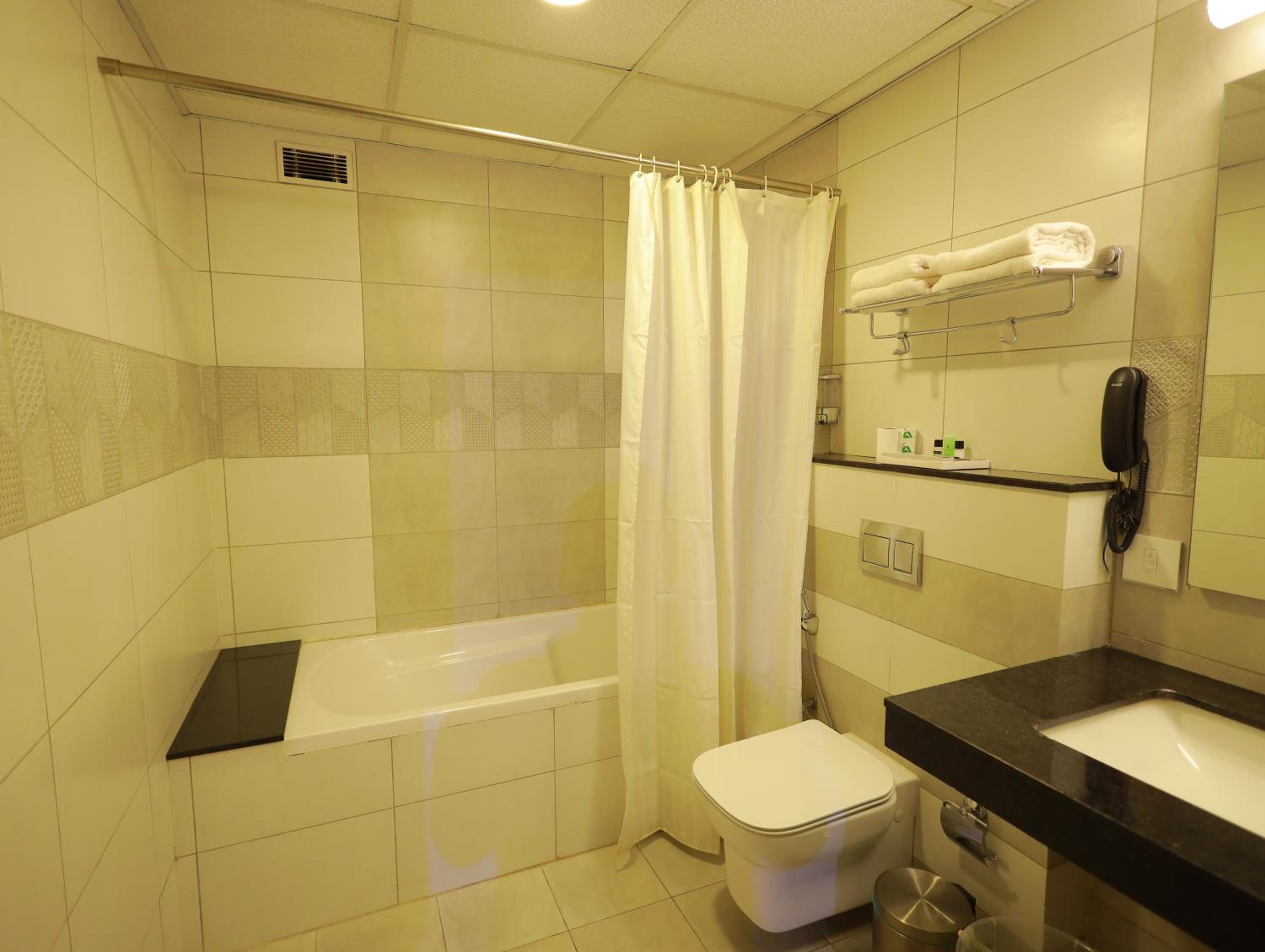 Cochin Vacations - Arctic Hotel - Property Image 3