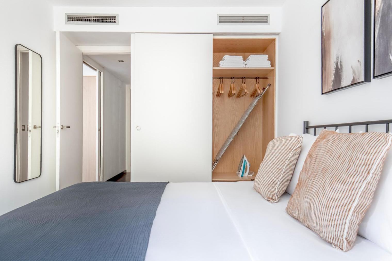 Renovated Dreta de lEixample 2br nr R Catalunya BCN-53