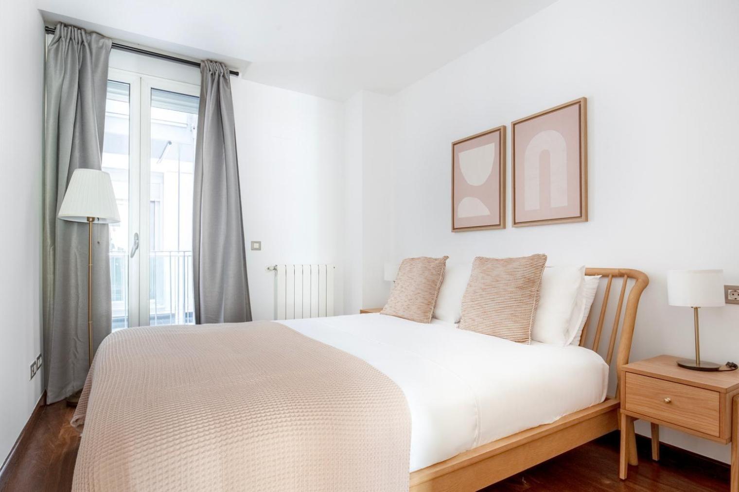 Renovated Dreta de lEixample 2br nr R Catalunya BCN-53