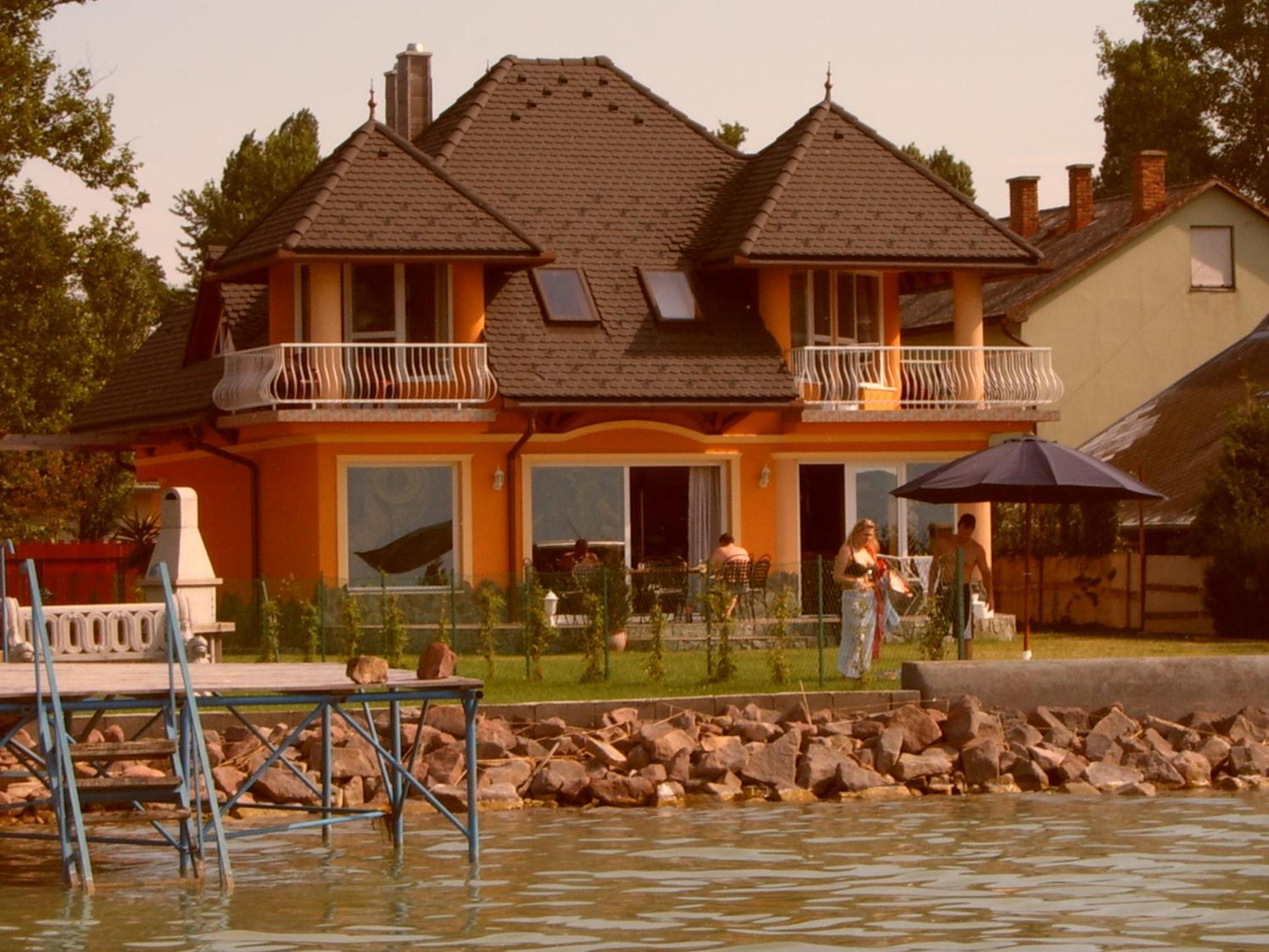 KATI VILLA-BEACH