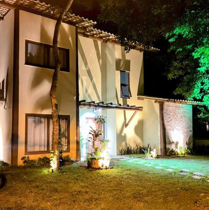 Casa 05 suítes, piscina e natureza
