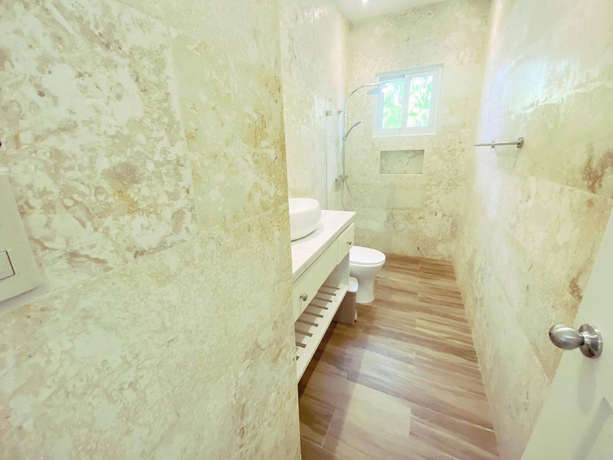 Seasideserenity Luxury Villa Steps From The Beach
