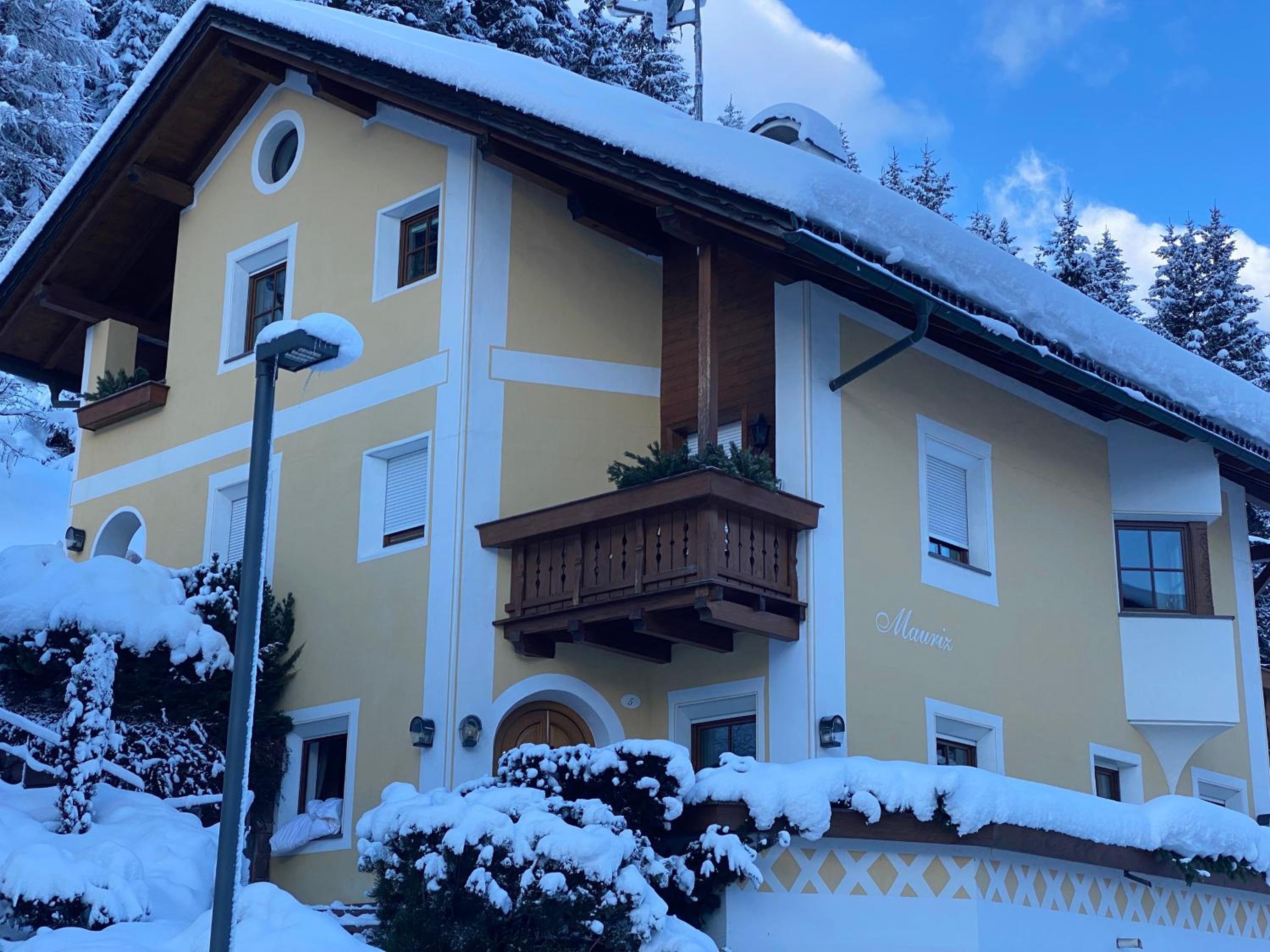 Apartments Mauriz